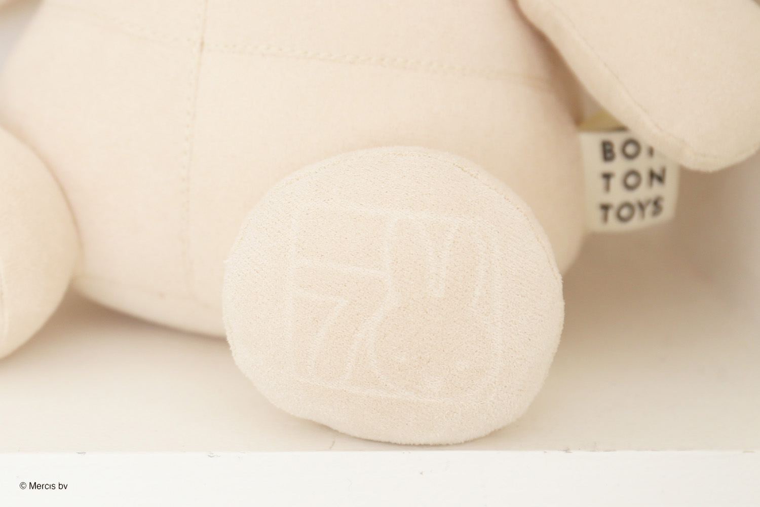 2025HOLIDAY COLLECTION Faux Suede Beige【祝70周年限定アイテム】
