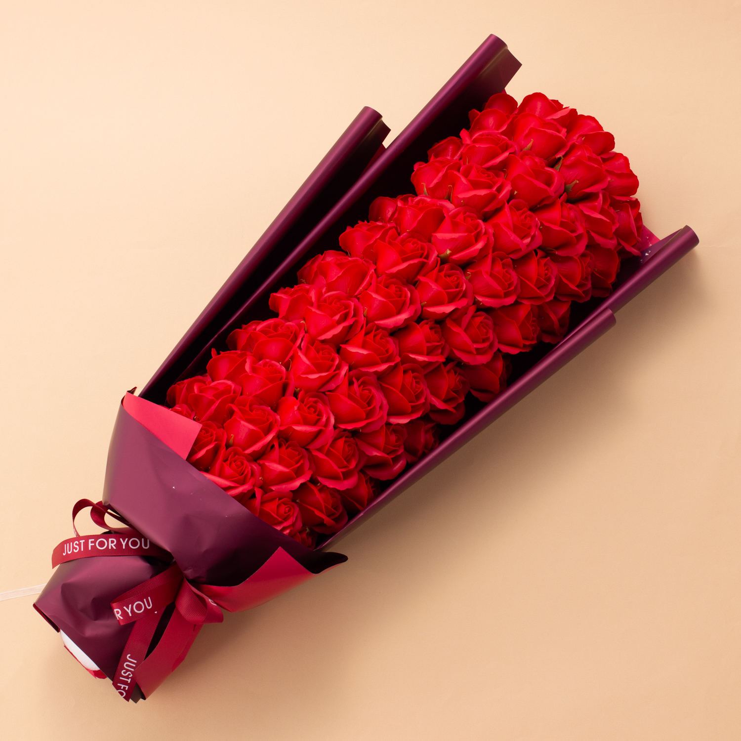 還暦祝いにおすすめ！60輪のソープフラワーブーケ