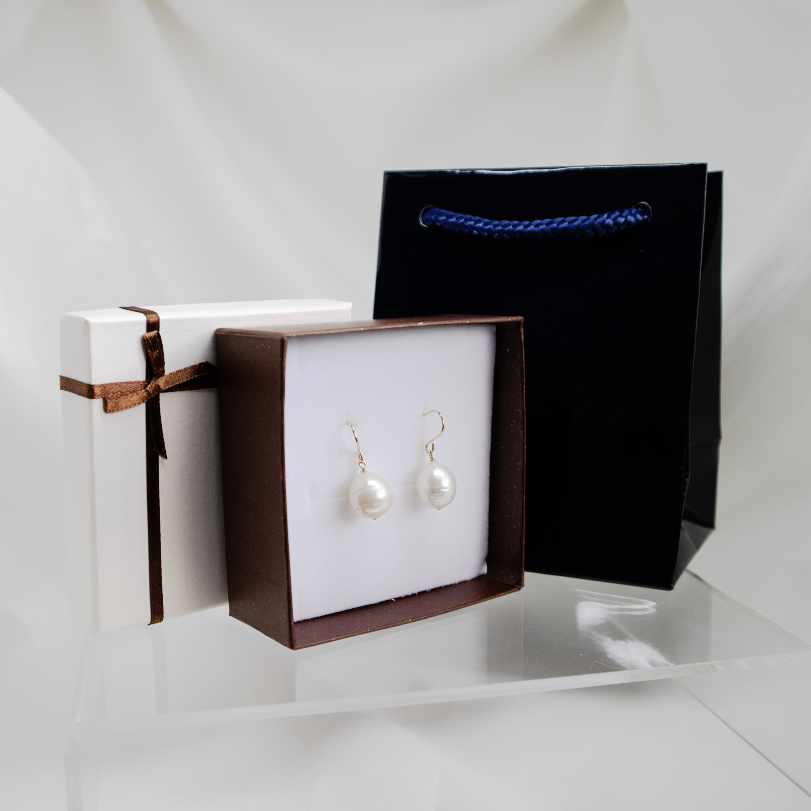 南洋バロックパール  シンプルピアス