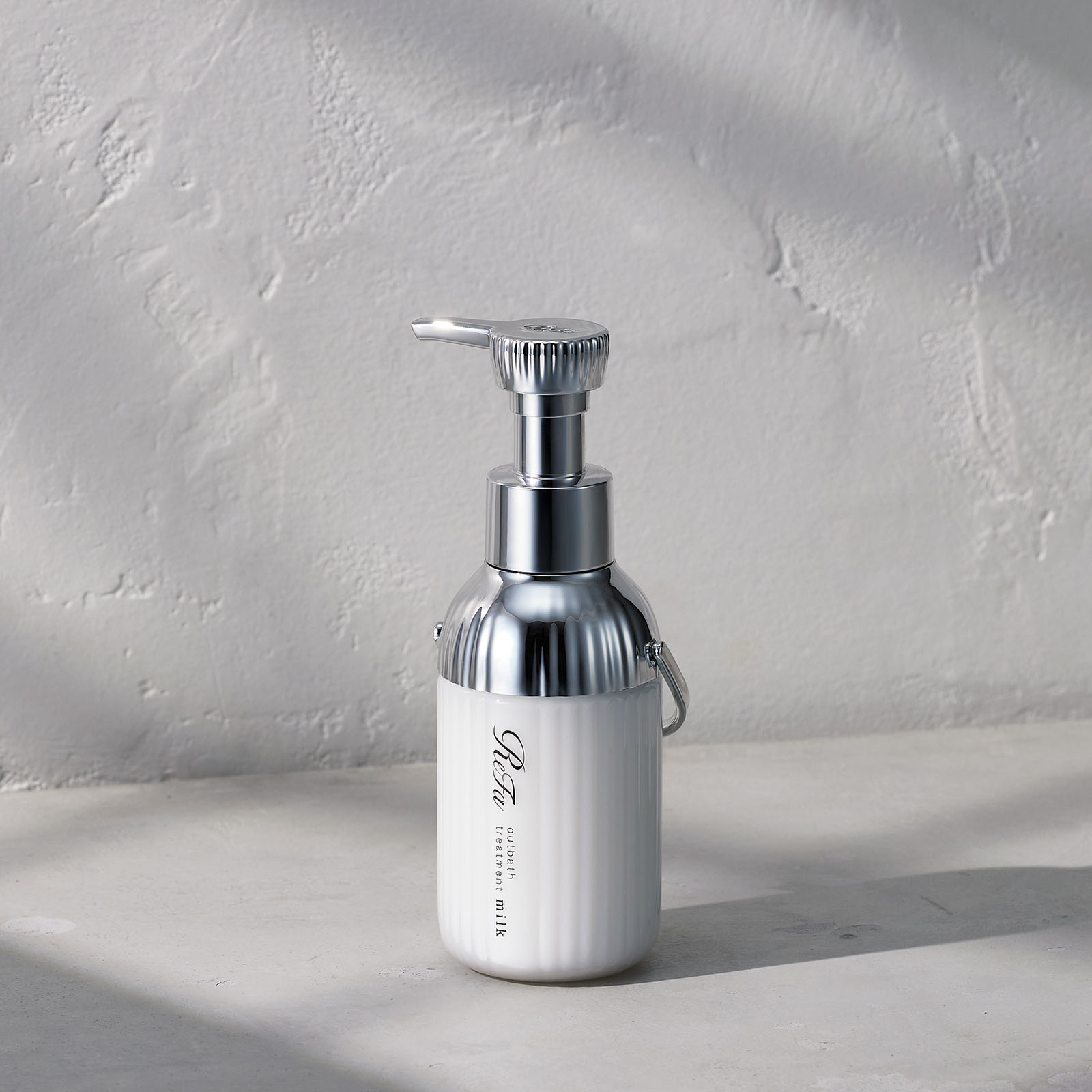 ReFa MILK PROTEIN OUTBATH TREATMENT リファミルクプロテイン アウトバストリートメント 100g