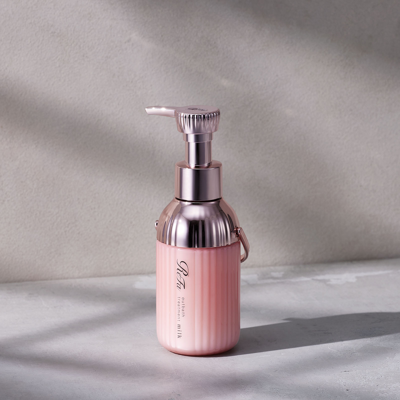 ReFa MILK PROTEIN OUTBATH TREATMENT PINK リファミルクプロテイン アウトバストリートメント ピンク 100g