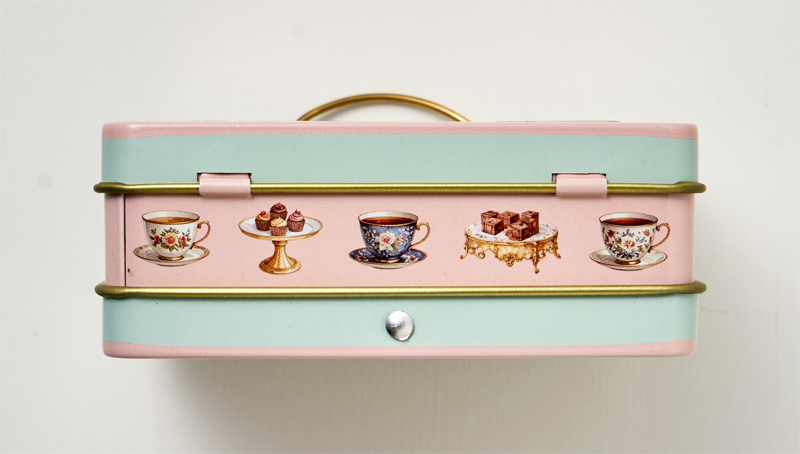 カファレル ねこのティータイム トランク小缶