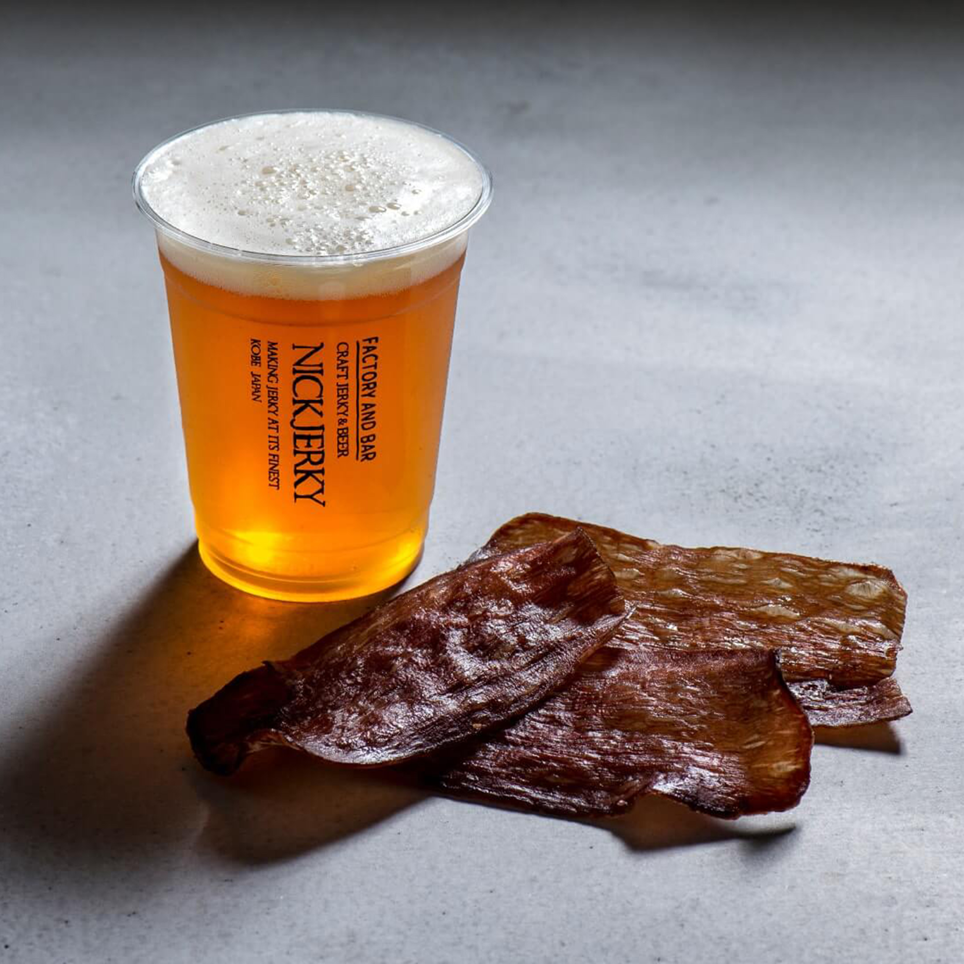 世界で愛されるブルックリンビールと選べる熟成ジャーキーの至福セット