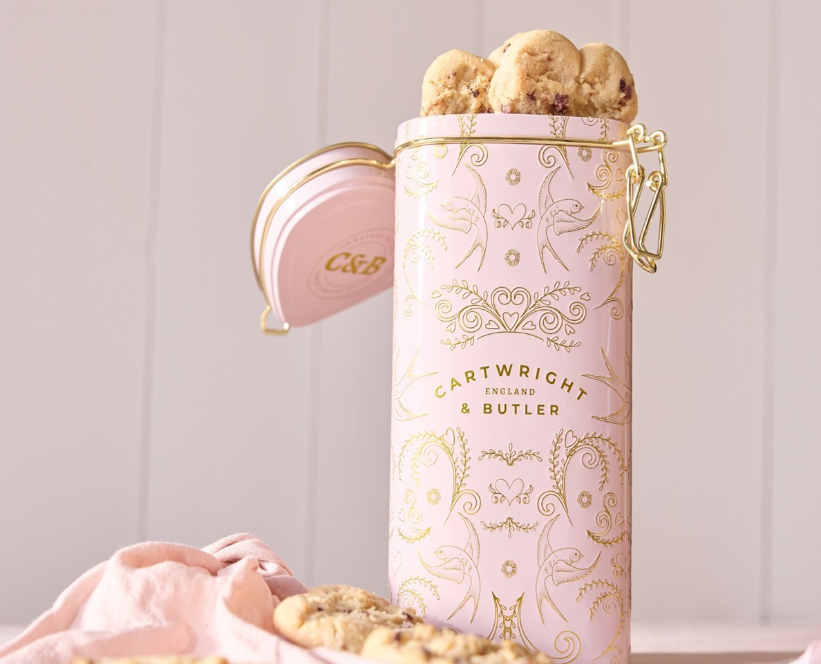 【ハート缶】ラズベリー＆ホワイトチョコレートハートビスケット