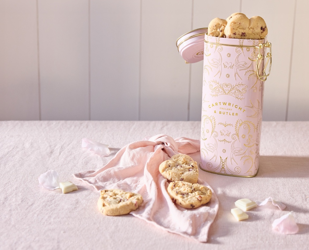 【ハート缶】ラズベリー＆ホワイトチョコレートハートビスケット