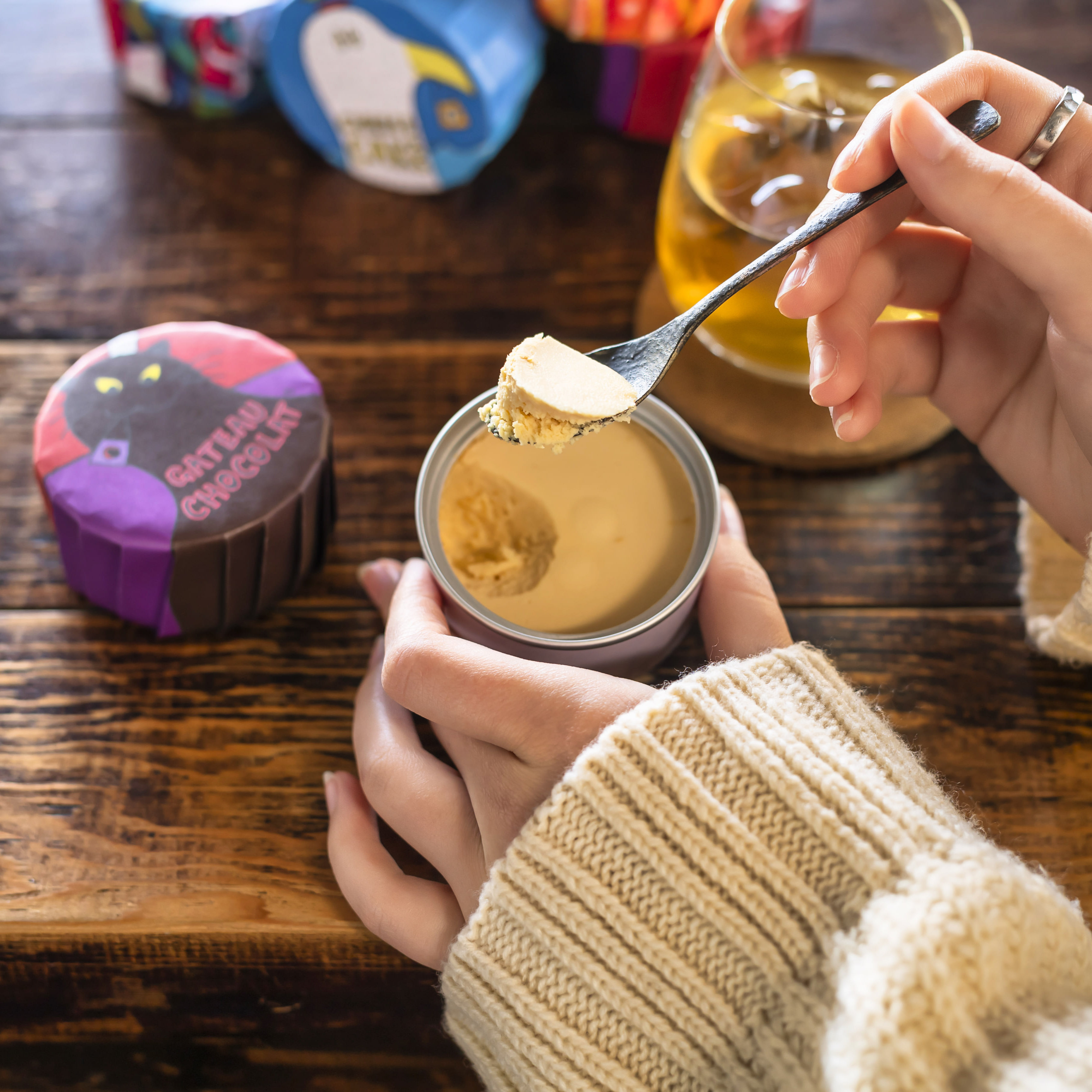【スイーツ好きへ贈る】選べる！洋菓子とスタバコーヒーセット