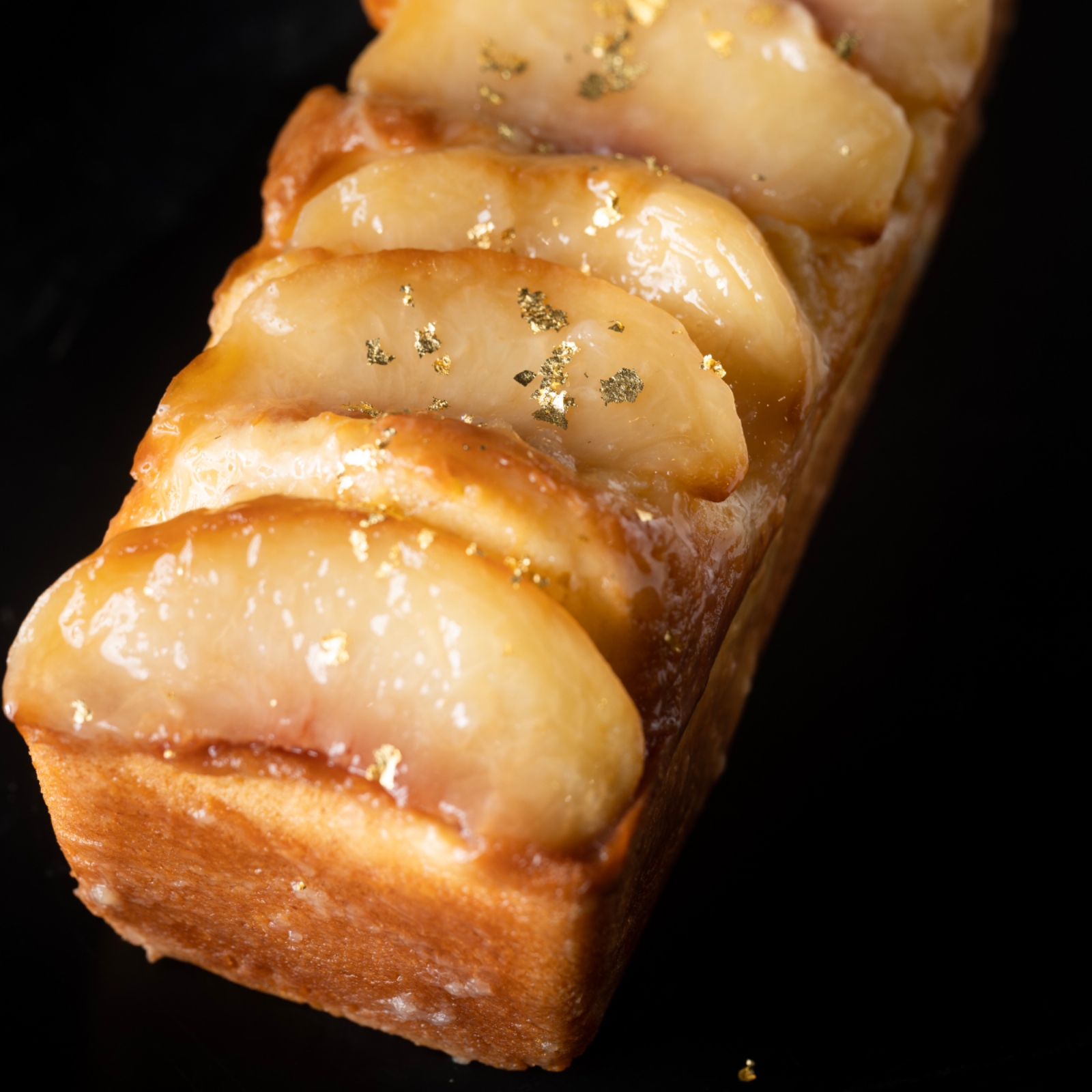 古山果樹園とろももパウンド【世界一高価なパウンドケーキ】