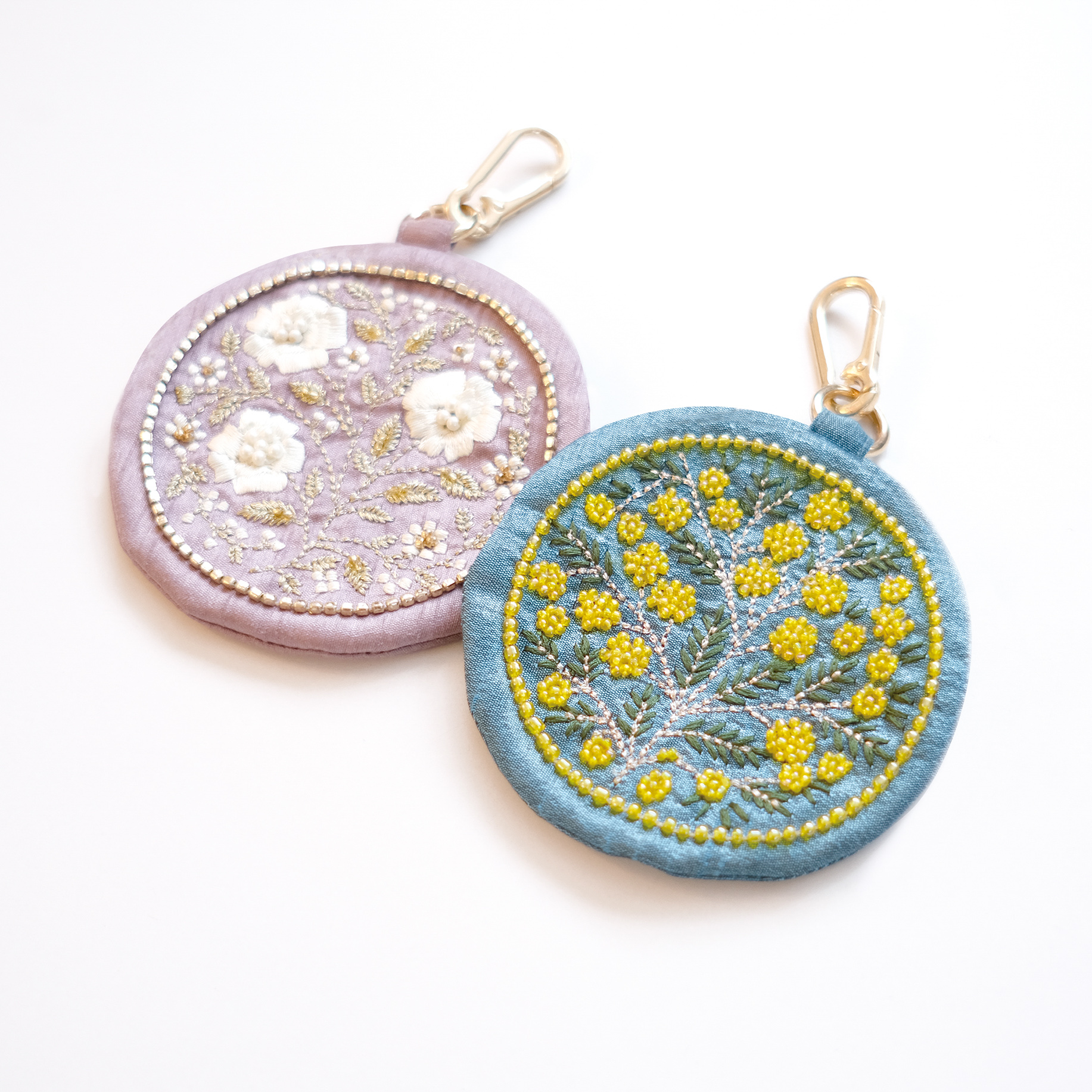 花言葉で選ぶフラワーモチーフキーポーチ