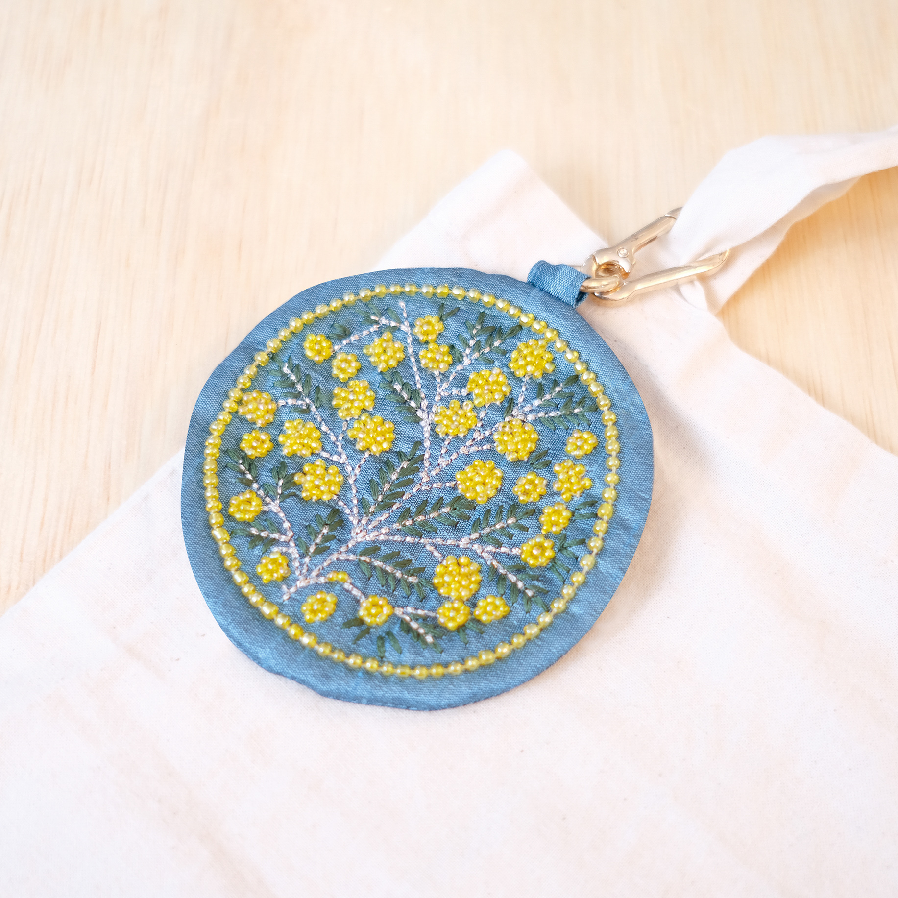 花言葉で選ぶフラワーモチーフキーポーチ