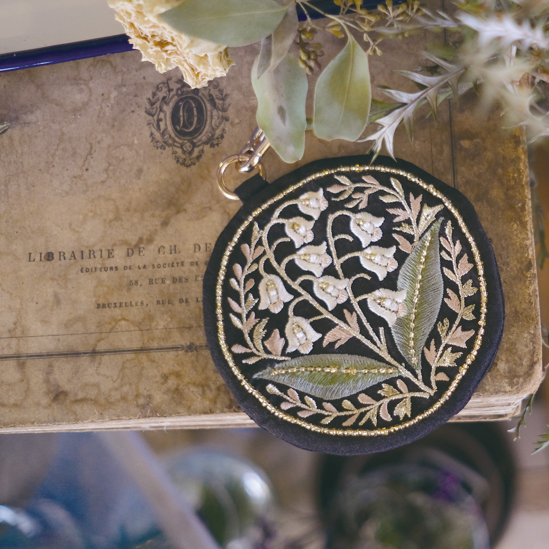 花言葉で選ぶフラワーモチーフキーポーチ