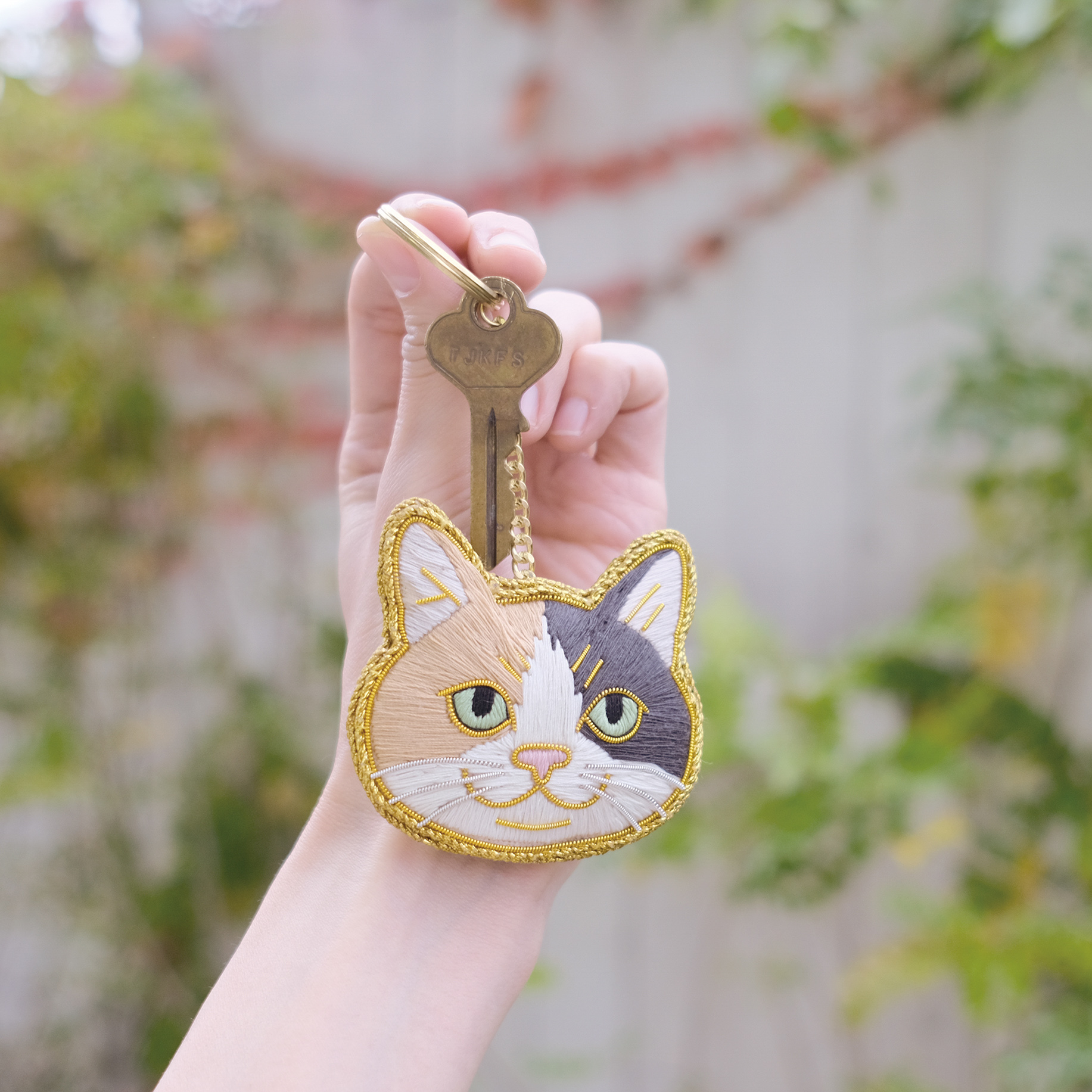 ニャトリエ 刺繍キーホルダー