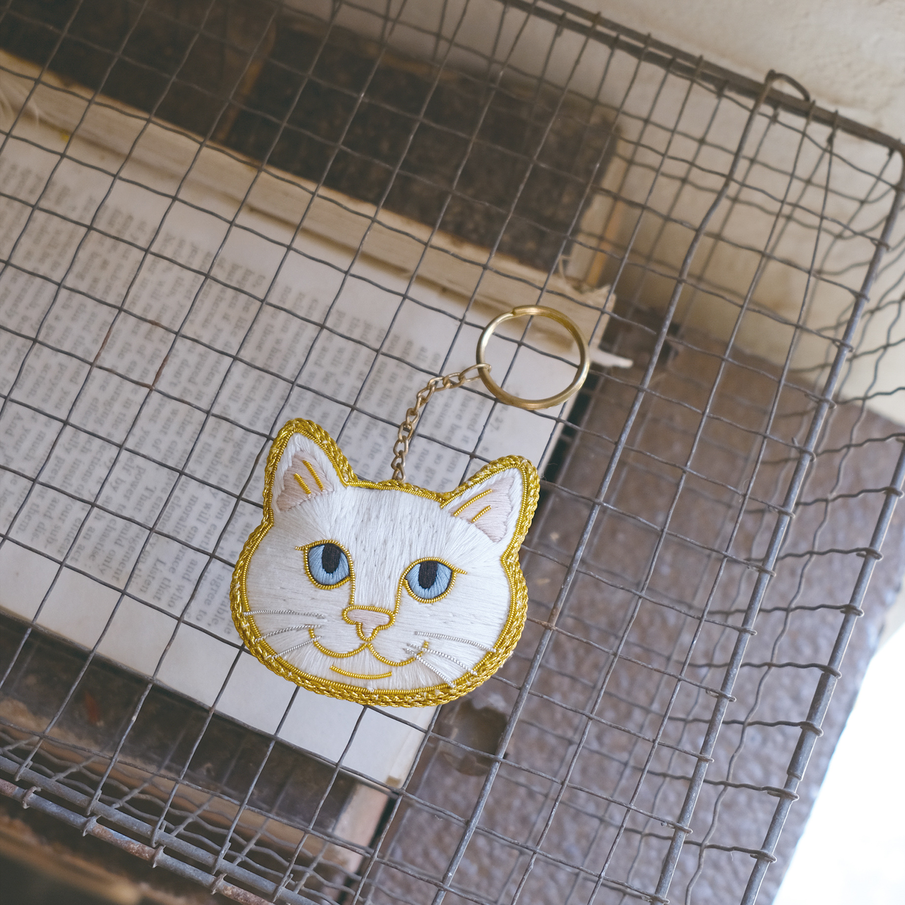 ニャトリエ 刺繍キーホルダー