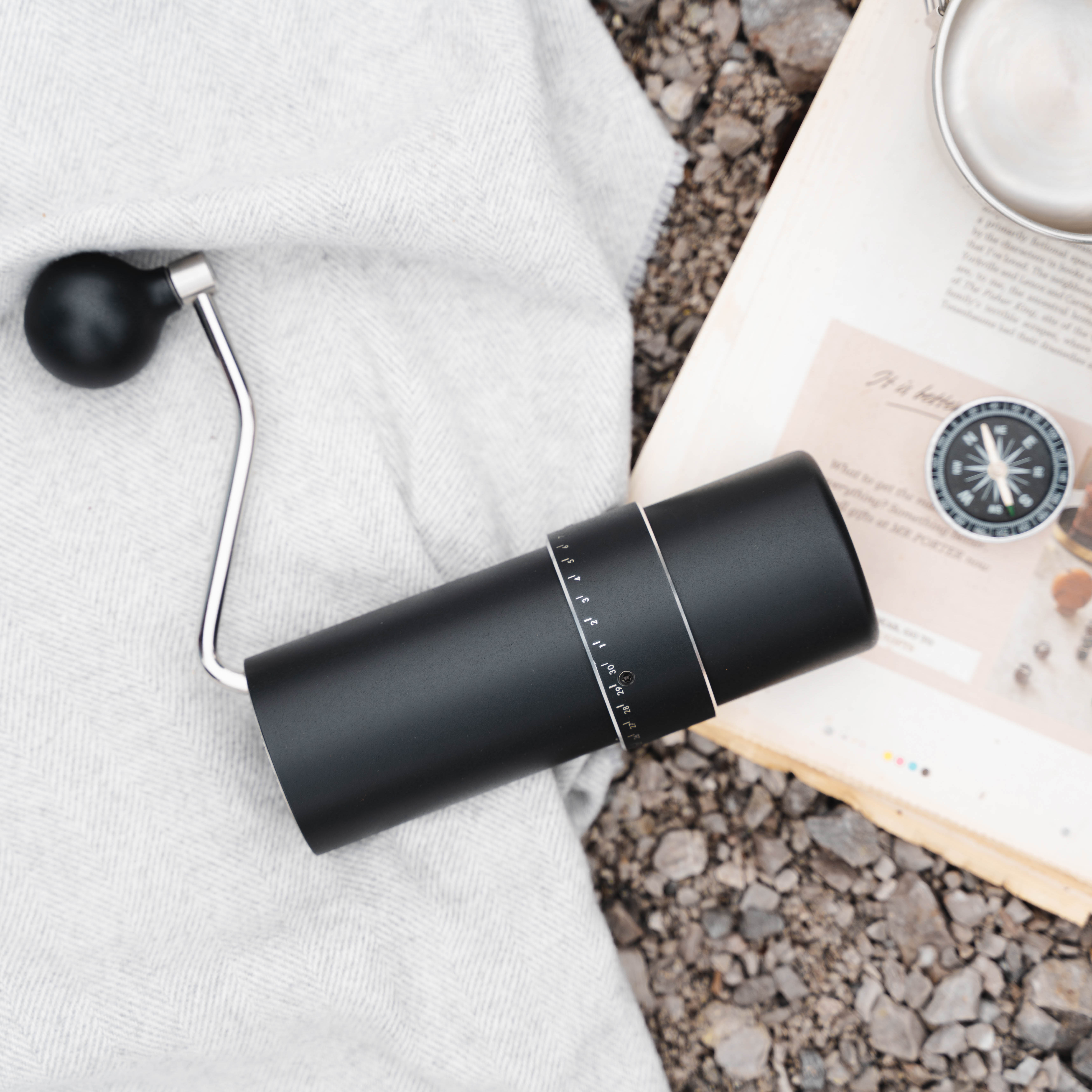 コーヒーミル ARCO　専用トラベルケース付き