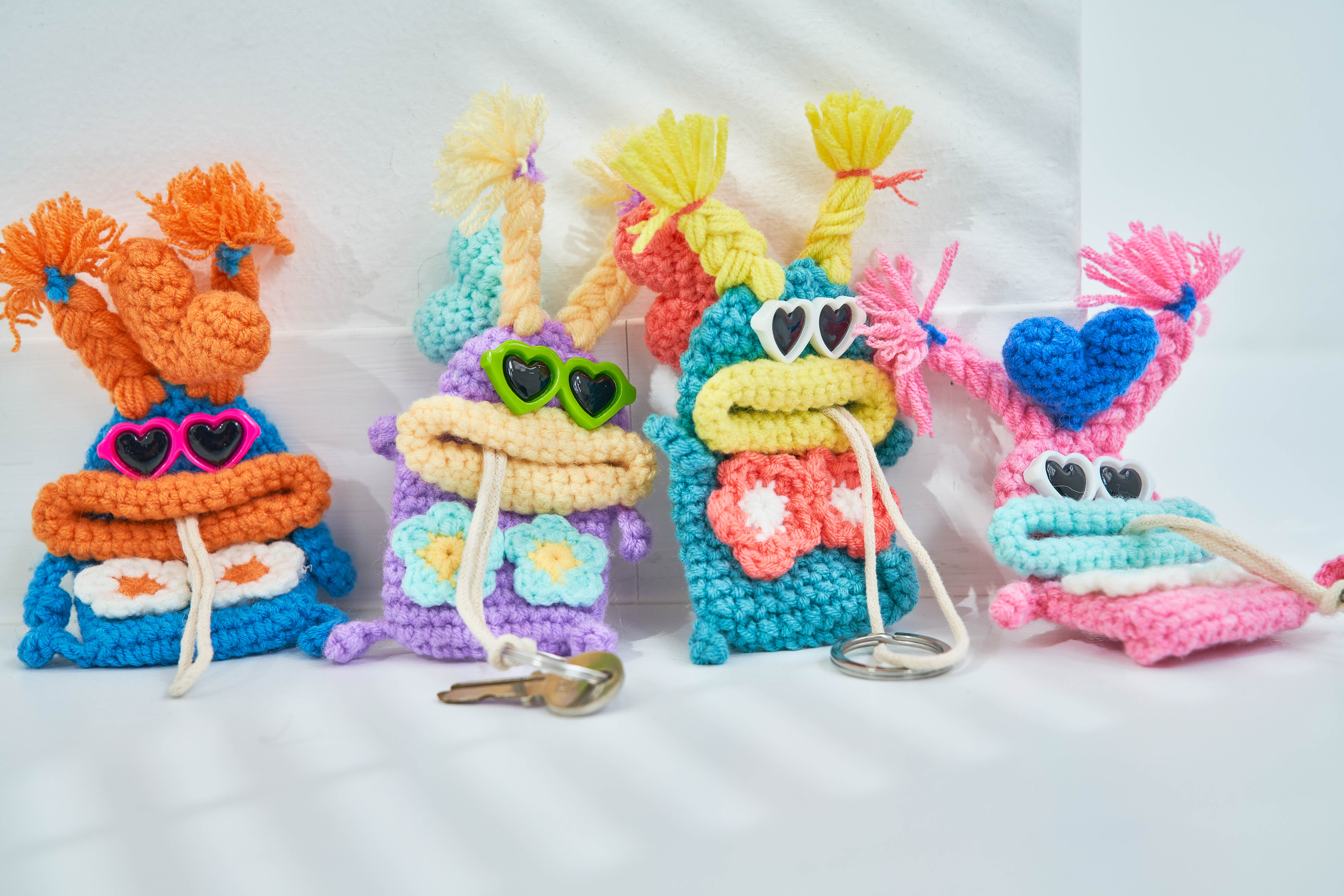 毛糸のキーケース&エアポッズケース＜バカンス＞