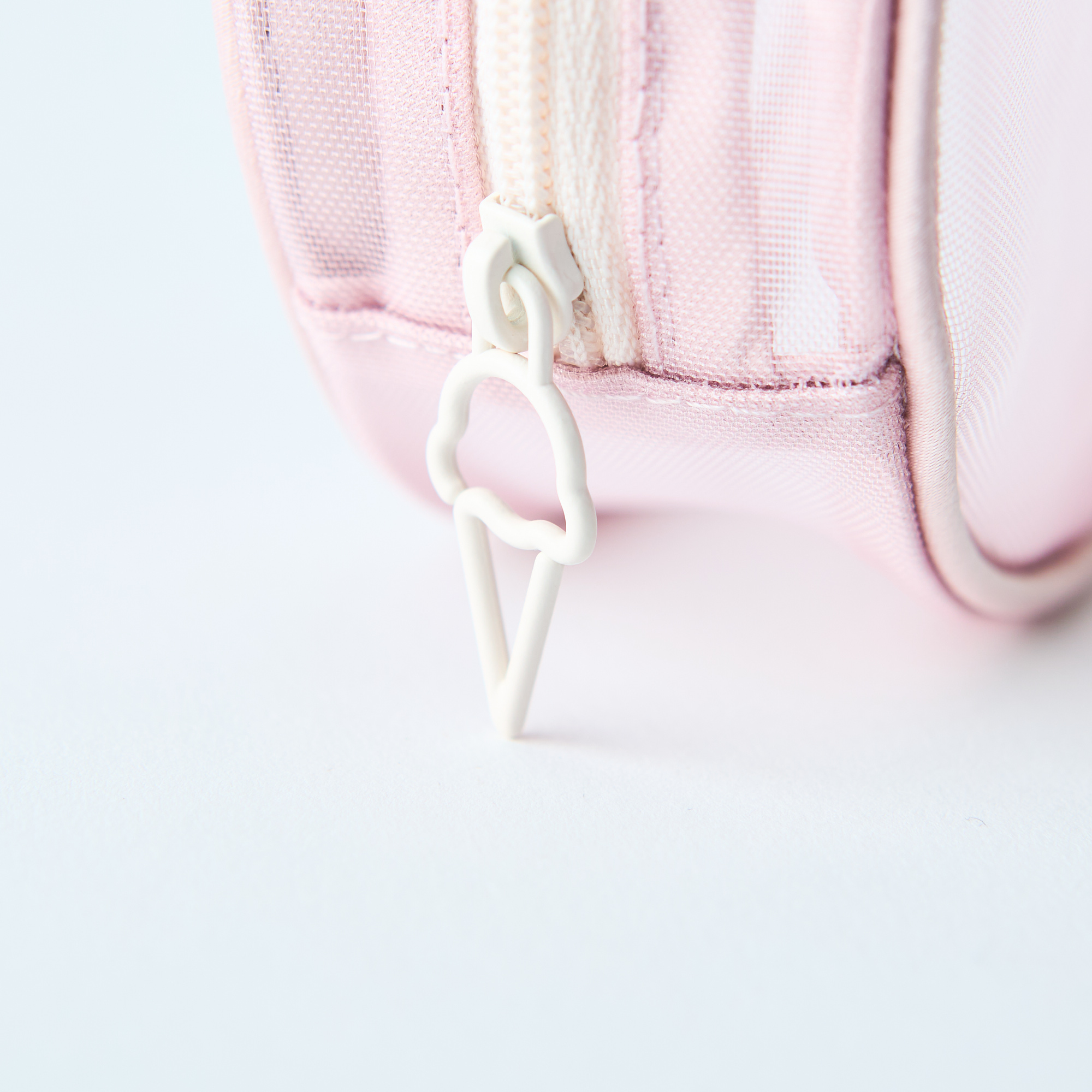 【WOMEN】アイス刺繍ラウンドポーチ