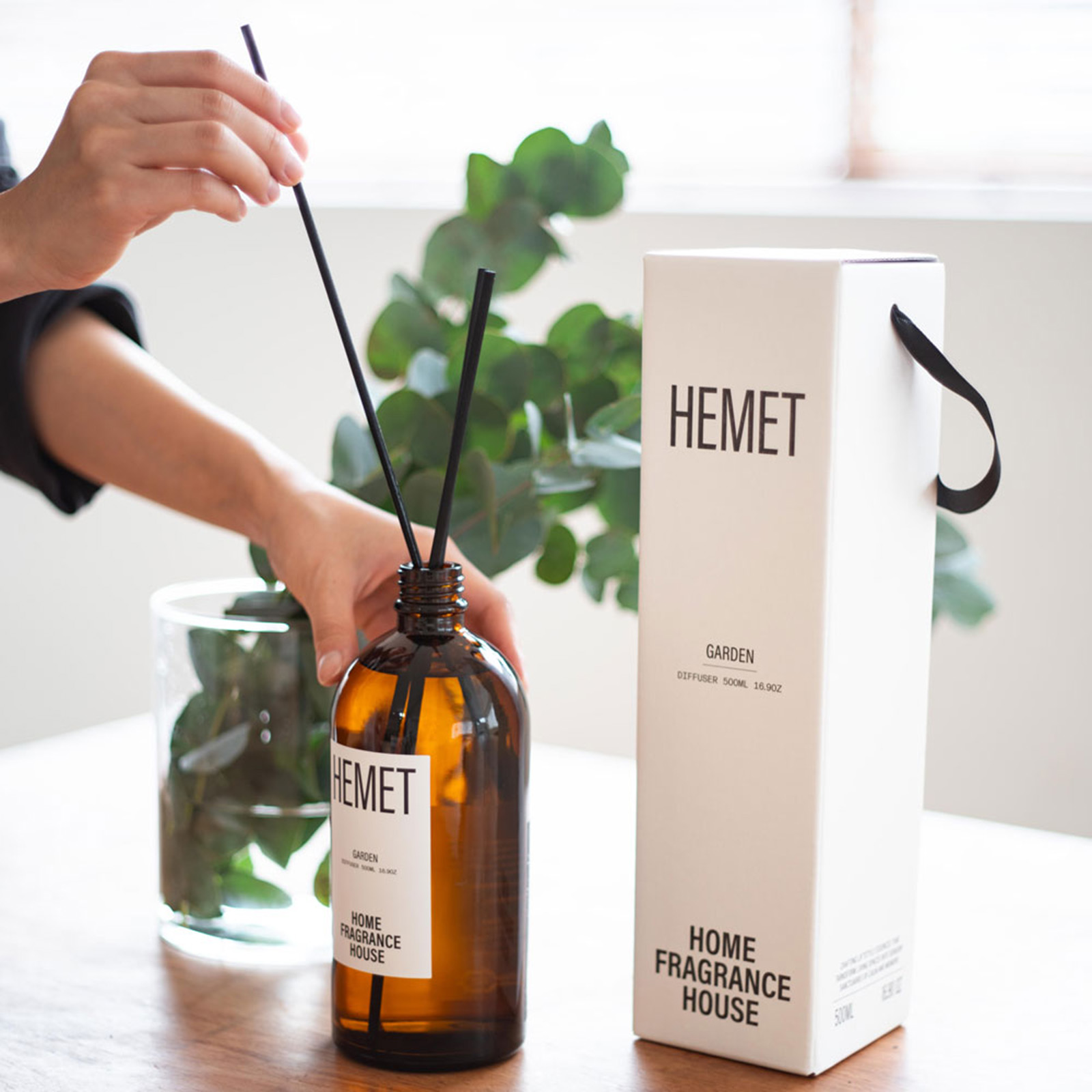 【eギフトでお友達が香りを選べる】HEMET(ヘメット)　ルームディフューザー