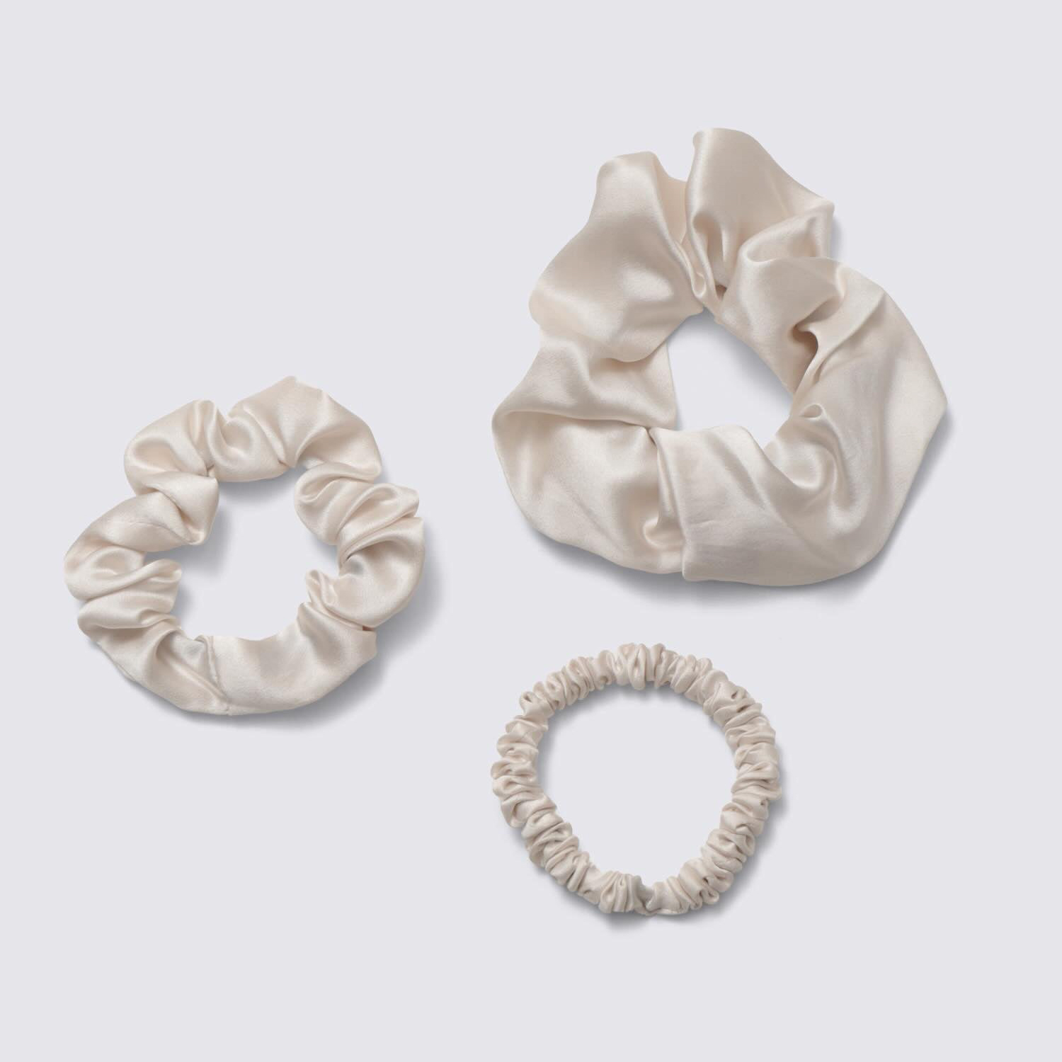 シルクシュシュセット パールホワイト ギフトBOX入り