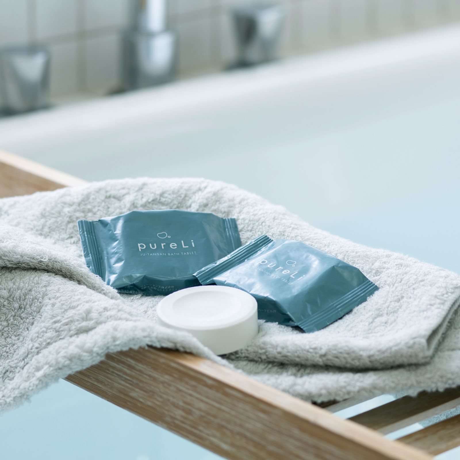 【Lightgrey】入浴剤と今治スキンケア フェイスタオルのギフトセット