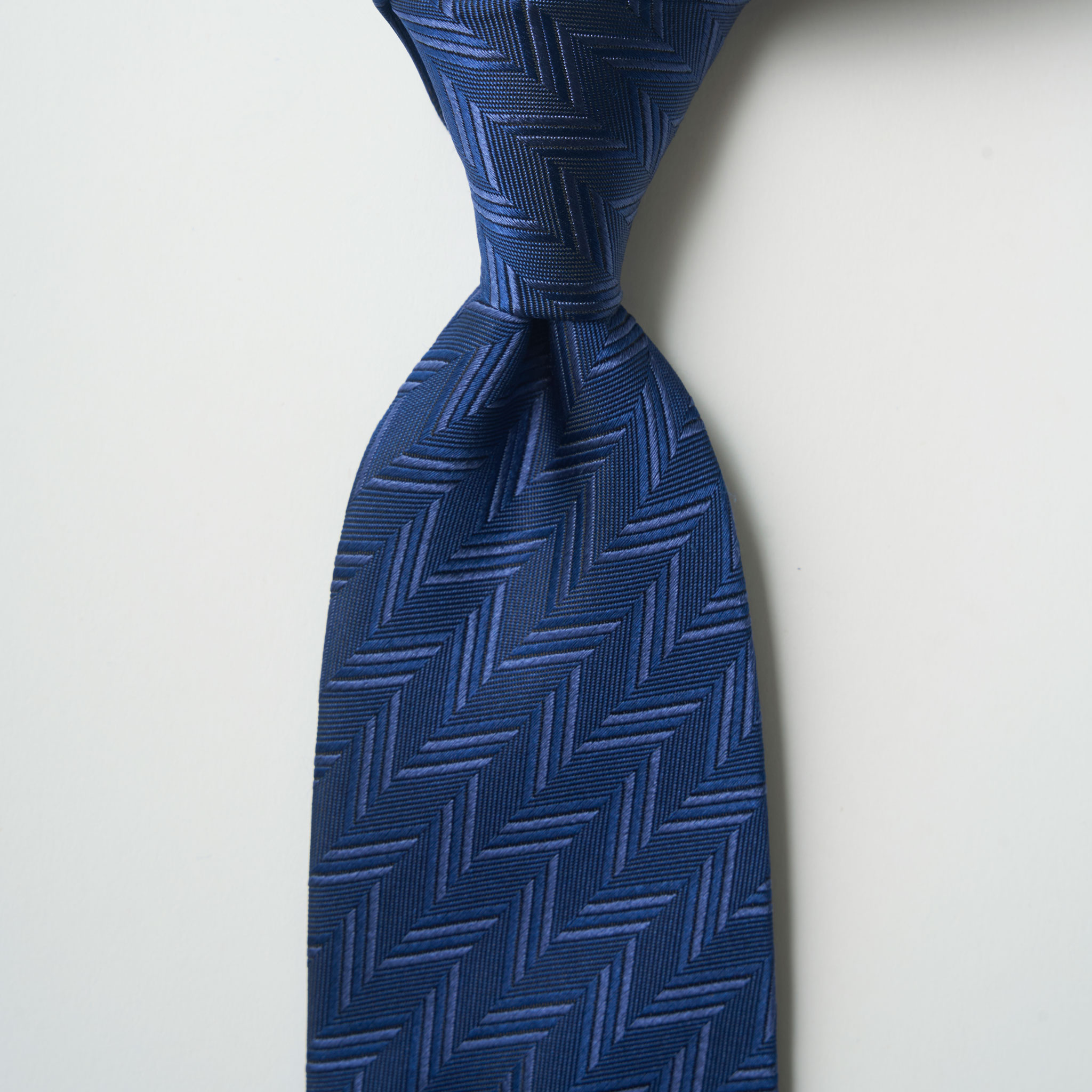 ネクタイ＆タイバー シリンダーBOXセット＜ジオメトリック＞