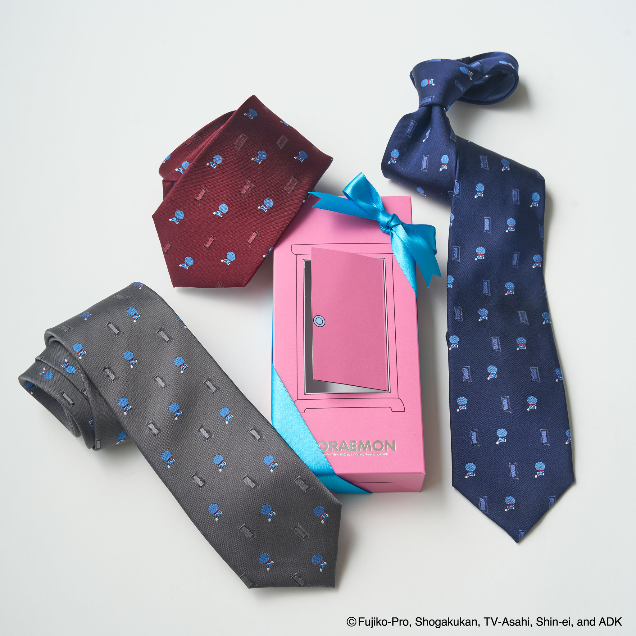 ドラえもん どこでもドア2026 ネクタイ