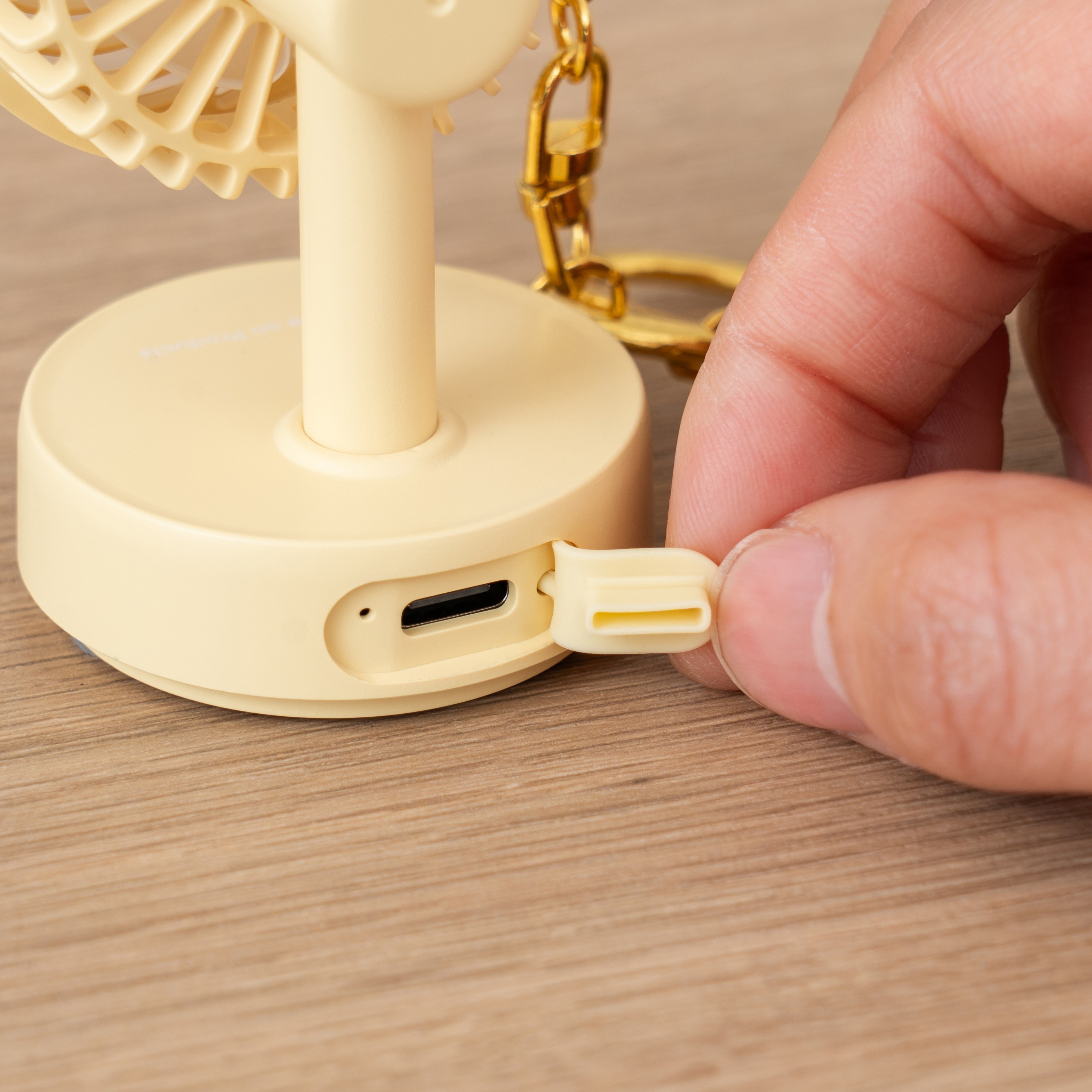 ミニチュアファン　キーチェーン付