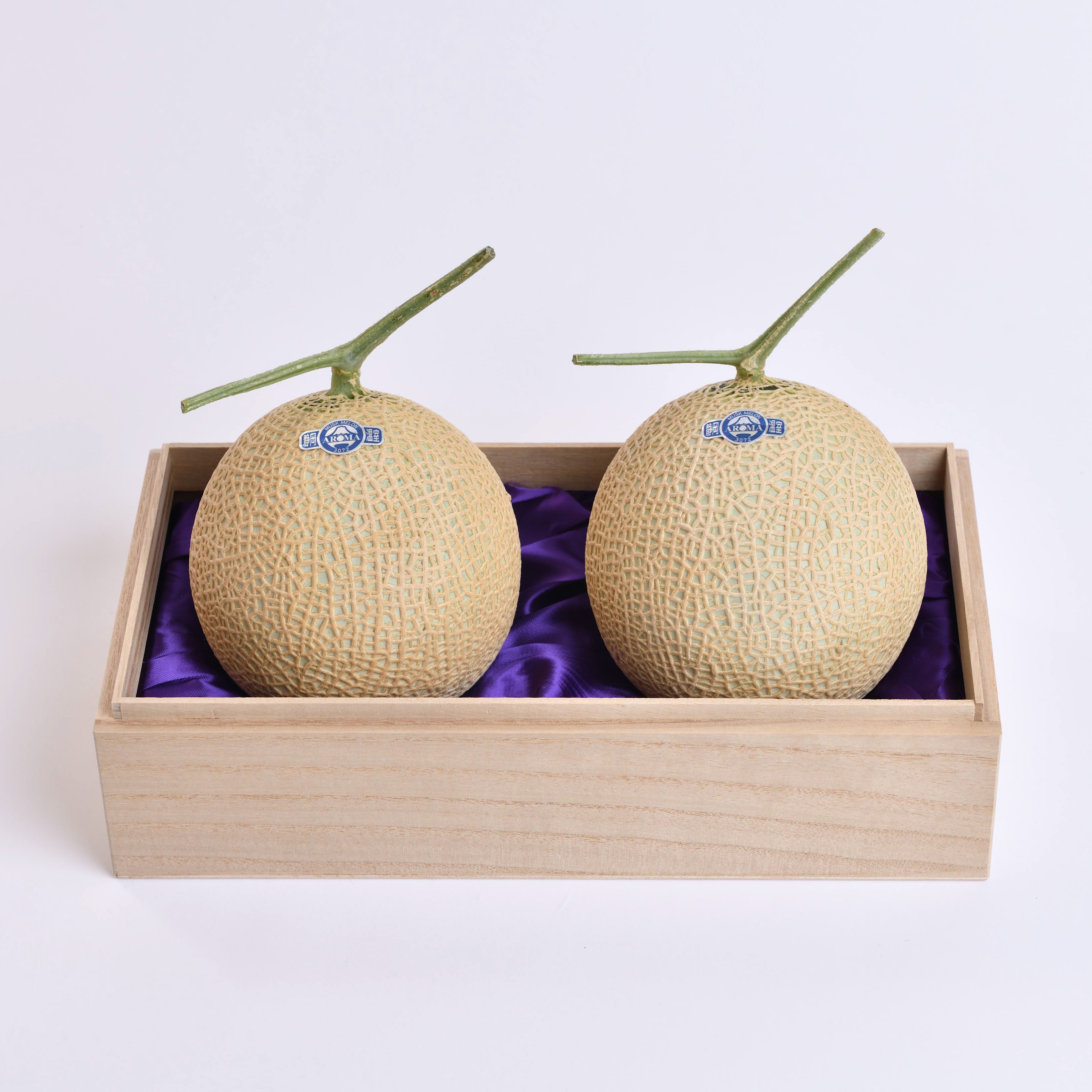 メロン 赤肉アールスメロン（2玉） 桐箱入り