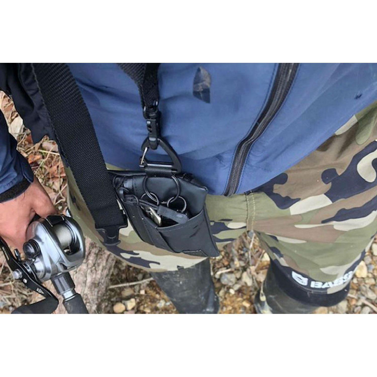 ACTIVEネックストラップ付マルチケース《防水・軽量》