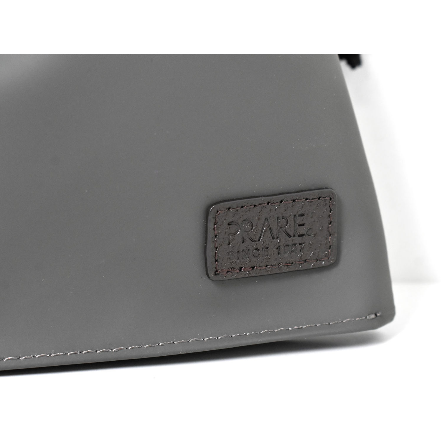 ACTIVE コンパクト巾着ショルダーバッグ《防水・軽量》