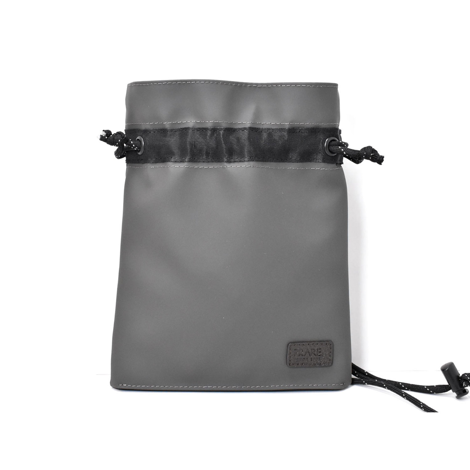 ACTIVE コンパクト巾着ショルダーバッグ《防水・軽量》