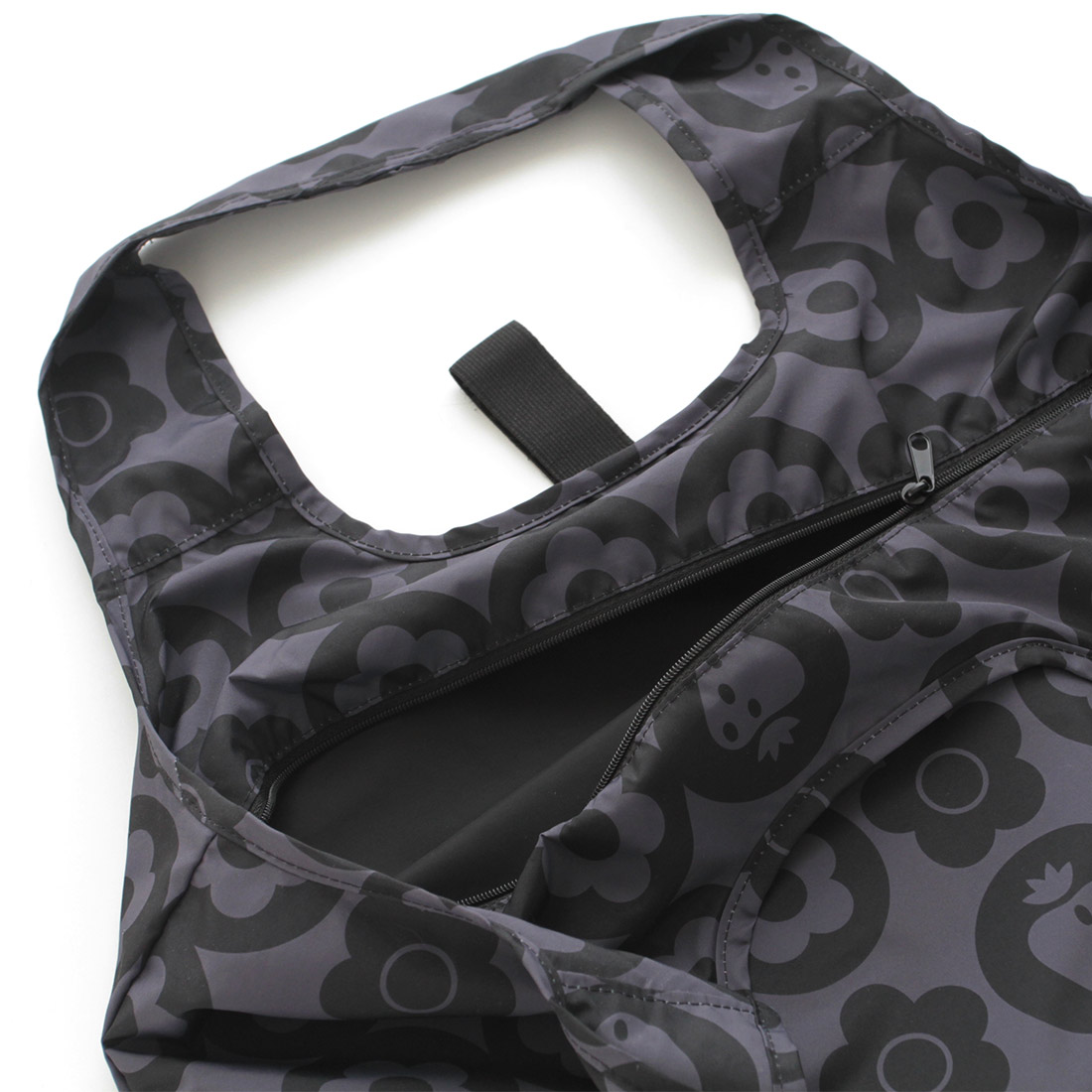 いちごのエコバッグ