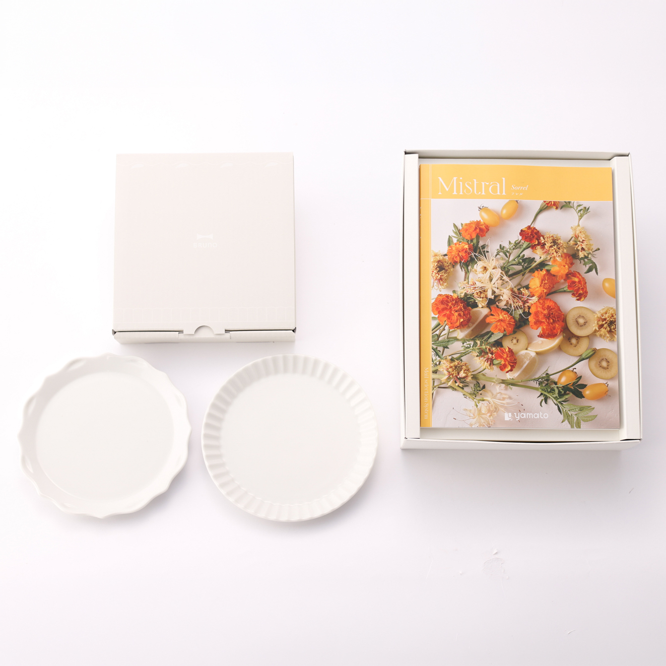 かわいい食器とカタログギフトのセット