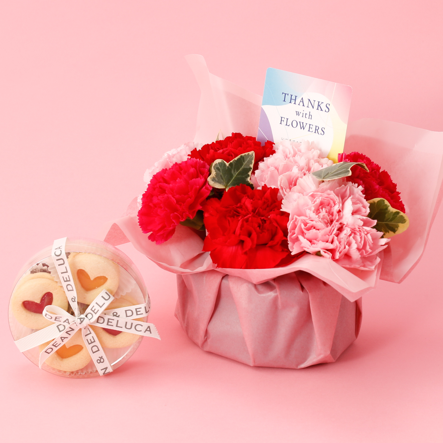 【母の日/日比谷花壇×DEAN&DELUCA】華やかなアレンジメントと焼き菓子セット