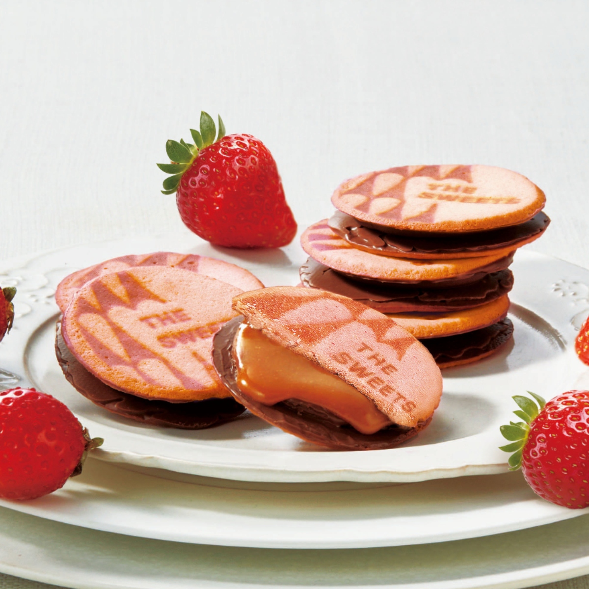 キャラメルサンドクッキー（オリジナル＆苺）