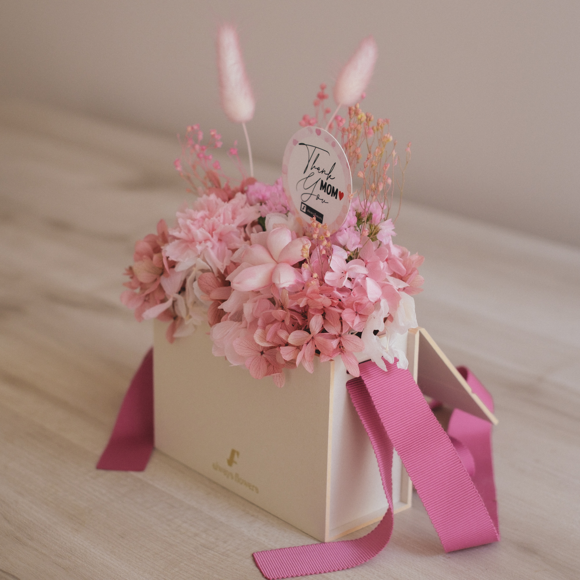 Flower BAG No.1　母の日限定　カーネーションマジック