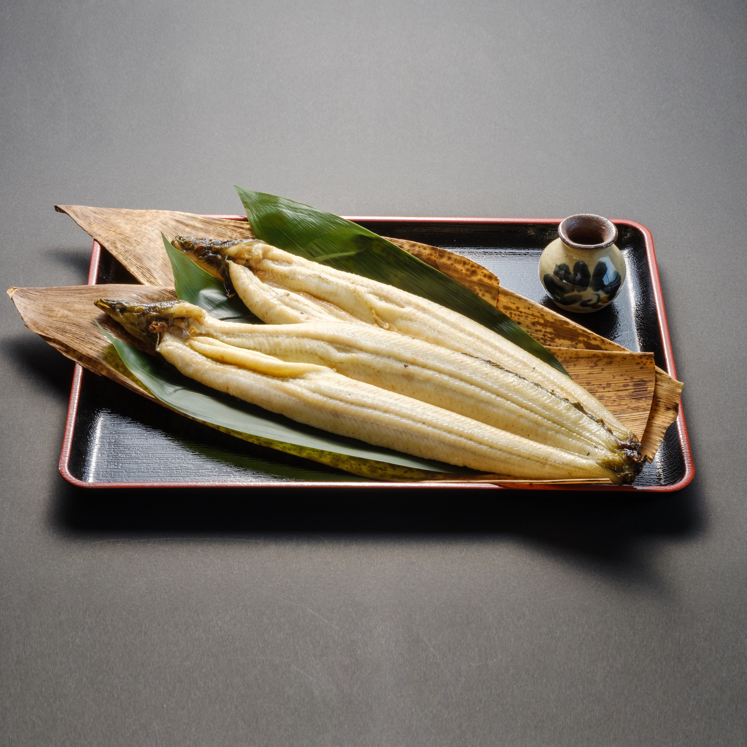 うなぎ白焼・うなぎ飯・骨せんべいセット