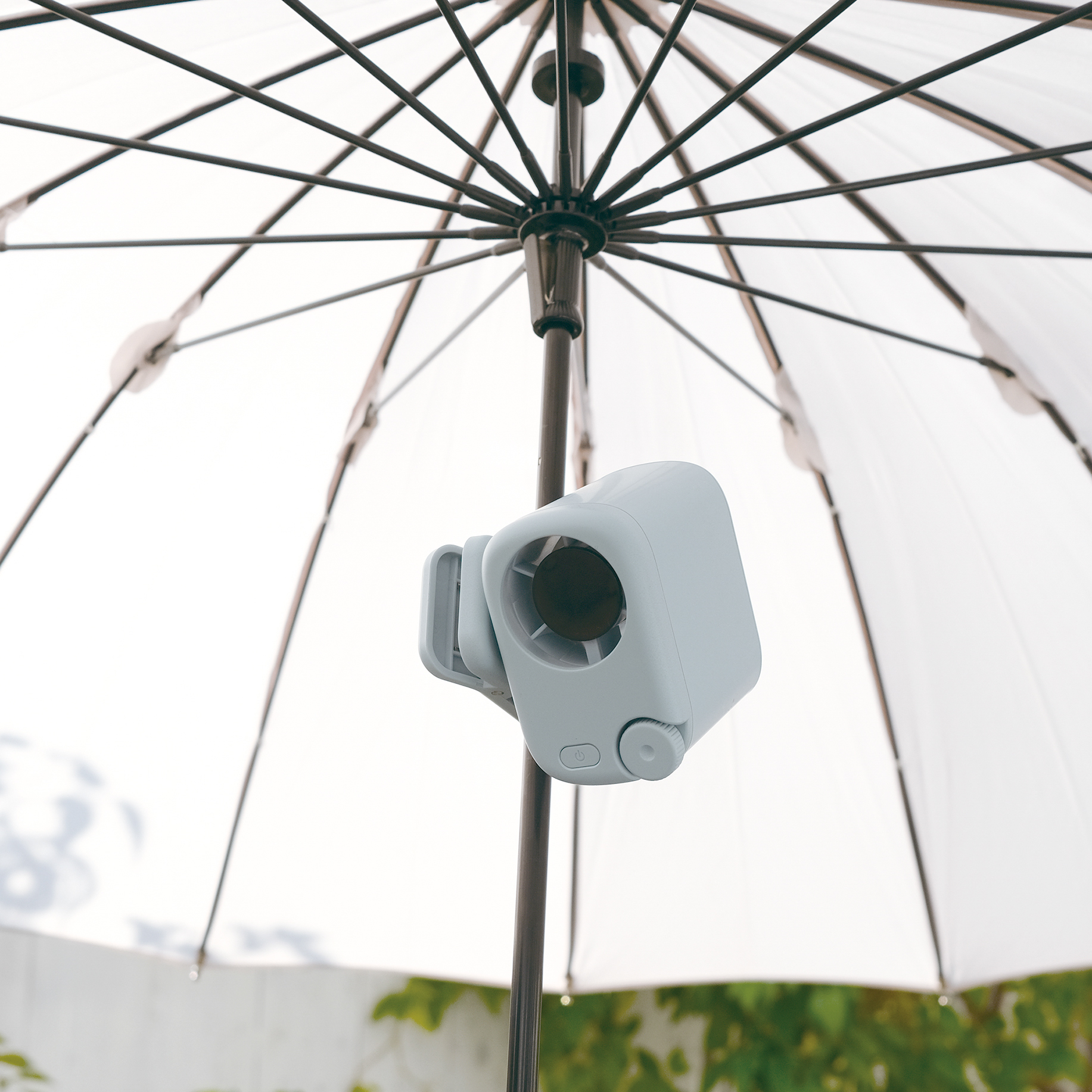 爆風級の小型ハンディファンクリップ＜風量調節可能＞