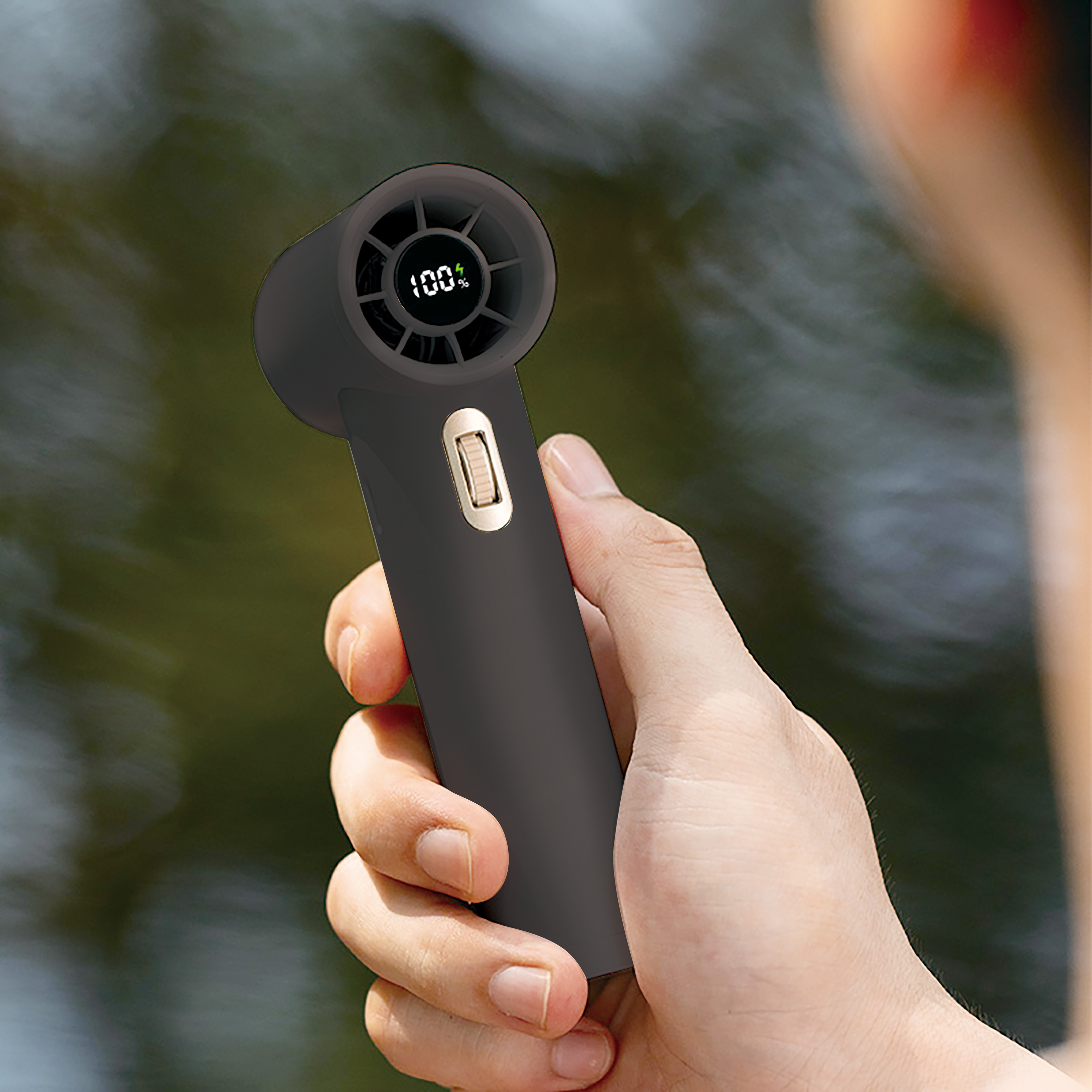 最大風速12/m/sの超強風！コンパクトハンディファン