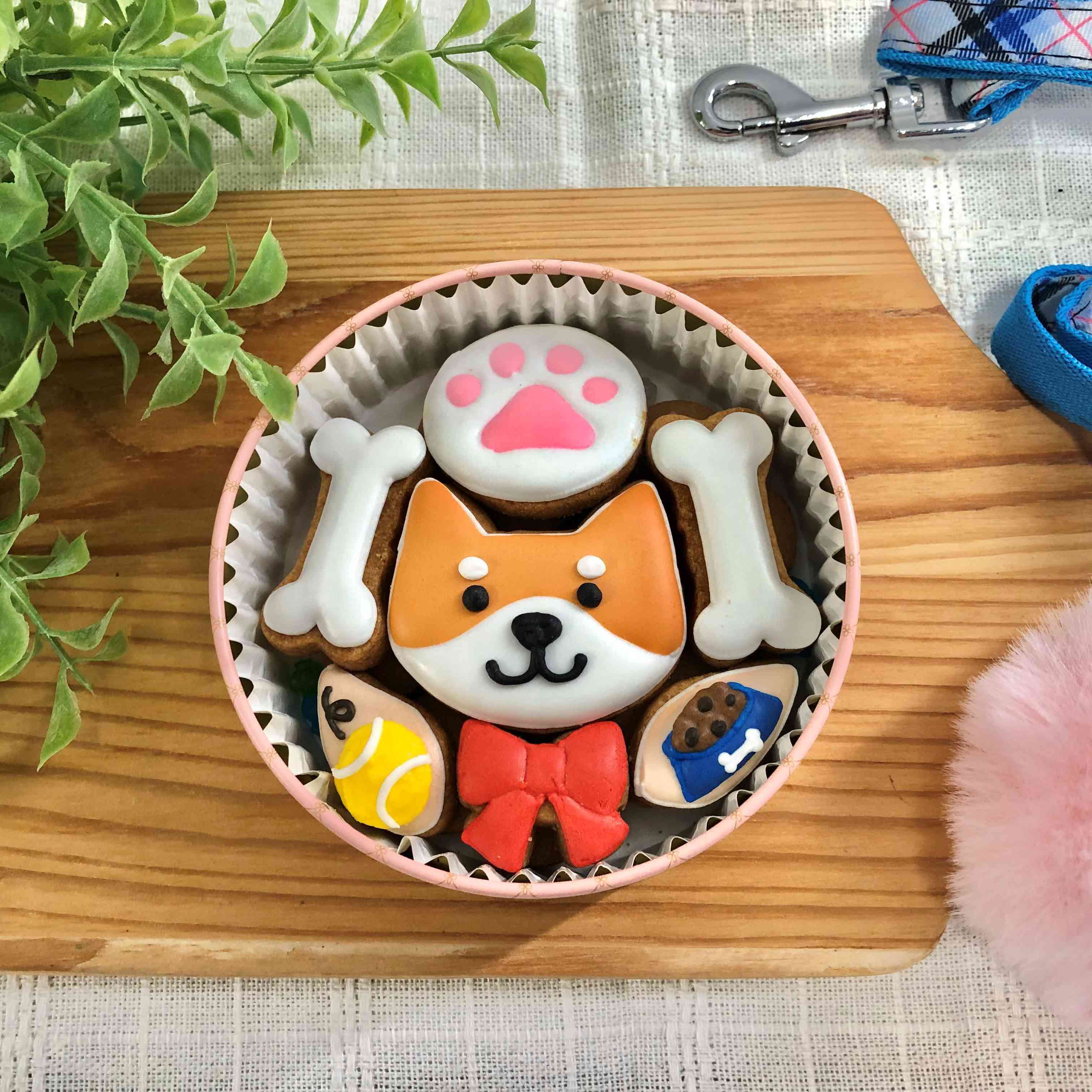 犬ver カラフルで可愛いアイシングクッキー缶