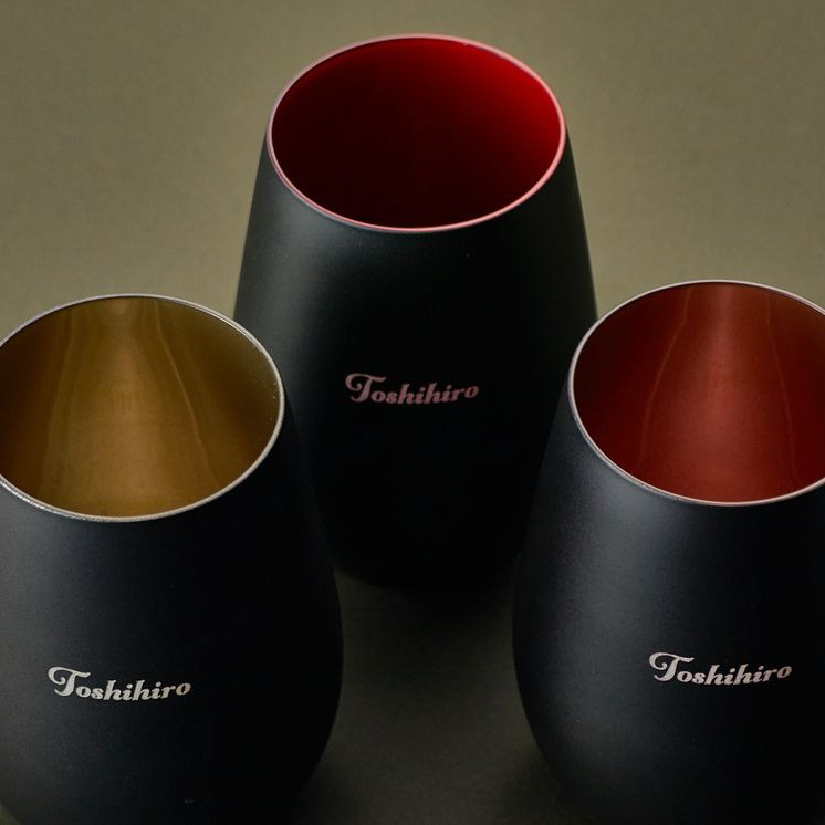 【還暦祝い】コンパクトマッサージ器と還暦タンブラーとお酒のリラックスセット