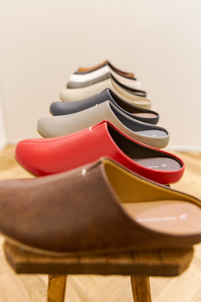 【還暦祝い】ルームシューズと還暦テディベアとタオルのくつろぎセット