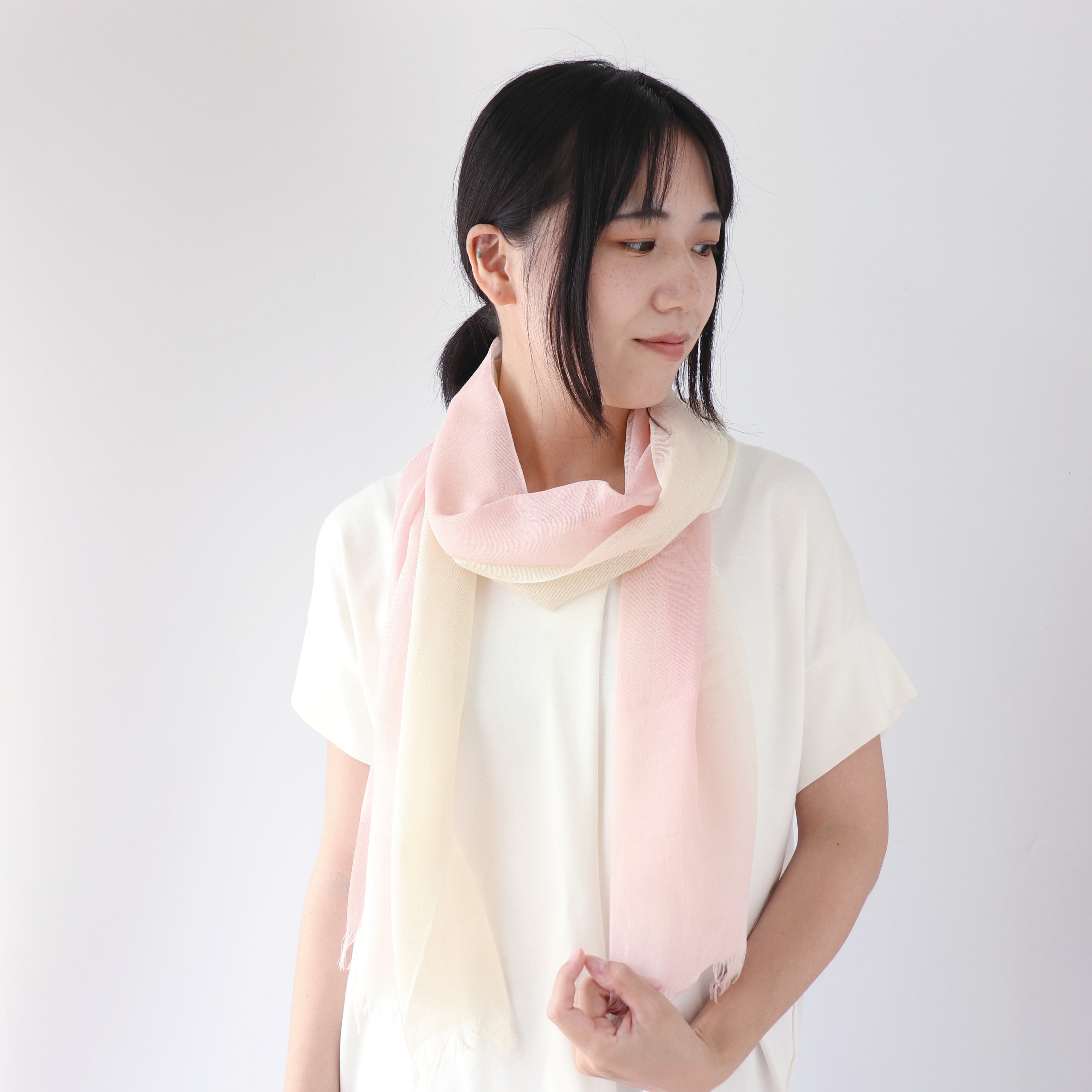 【還暦祝い】シルクストールと生花アレンジメントの華やかセット