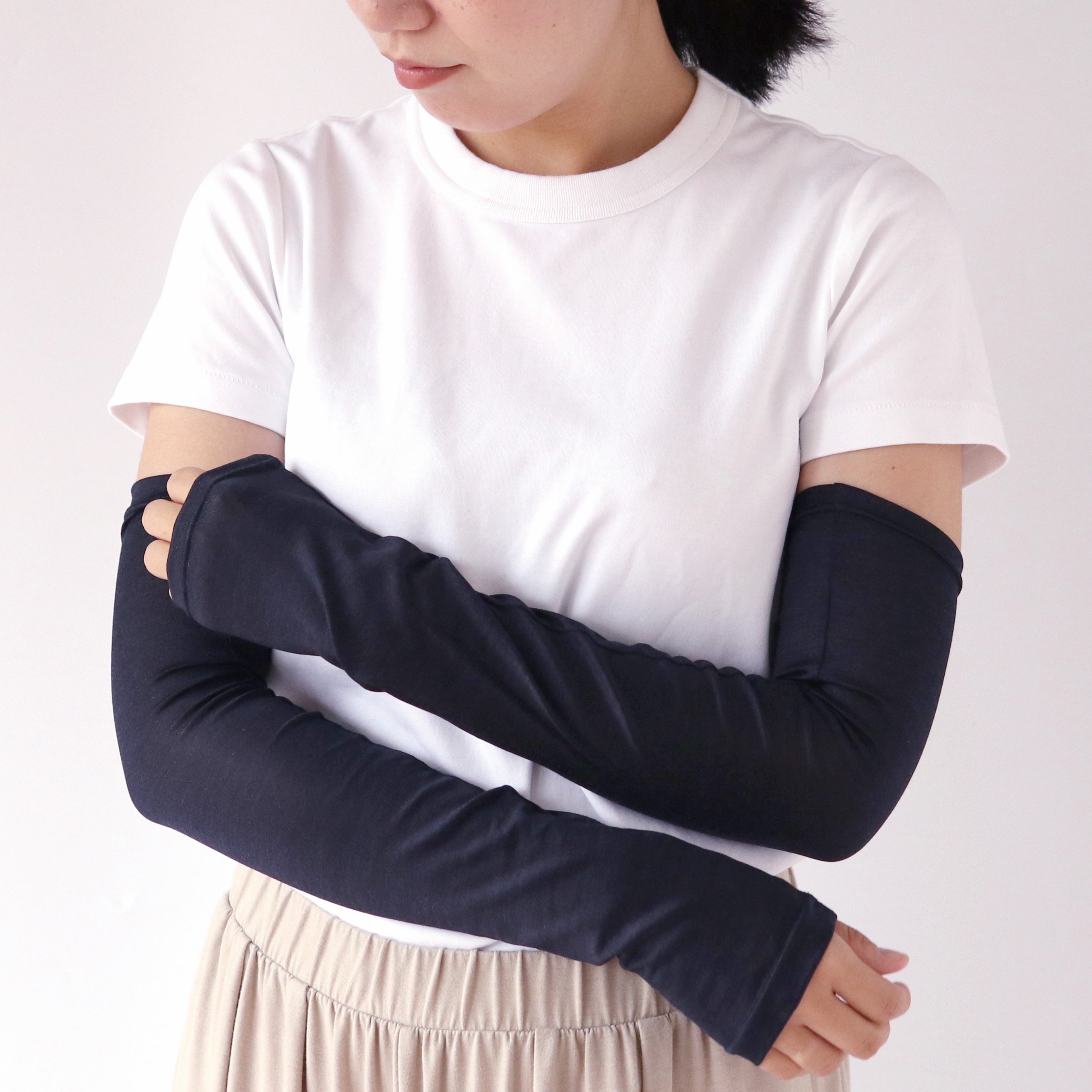 【還暦祝い】シルクアームカバーと生花アレンジメントの華やかセット