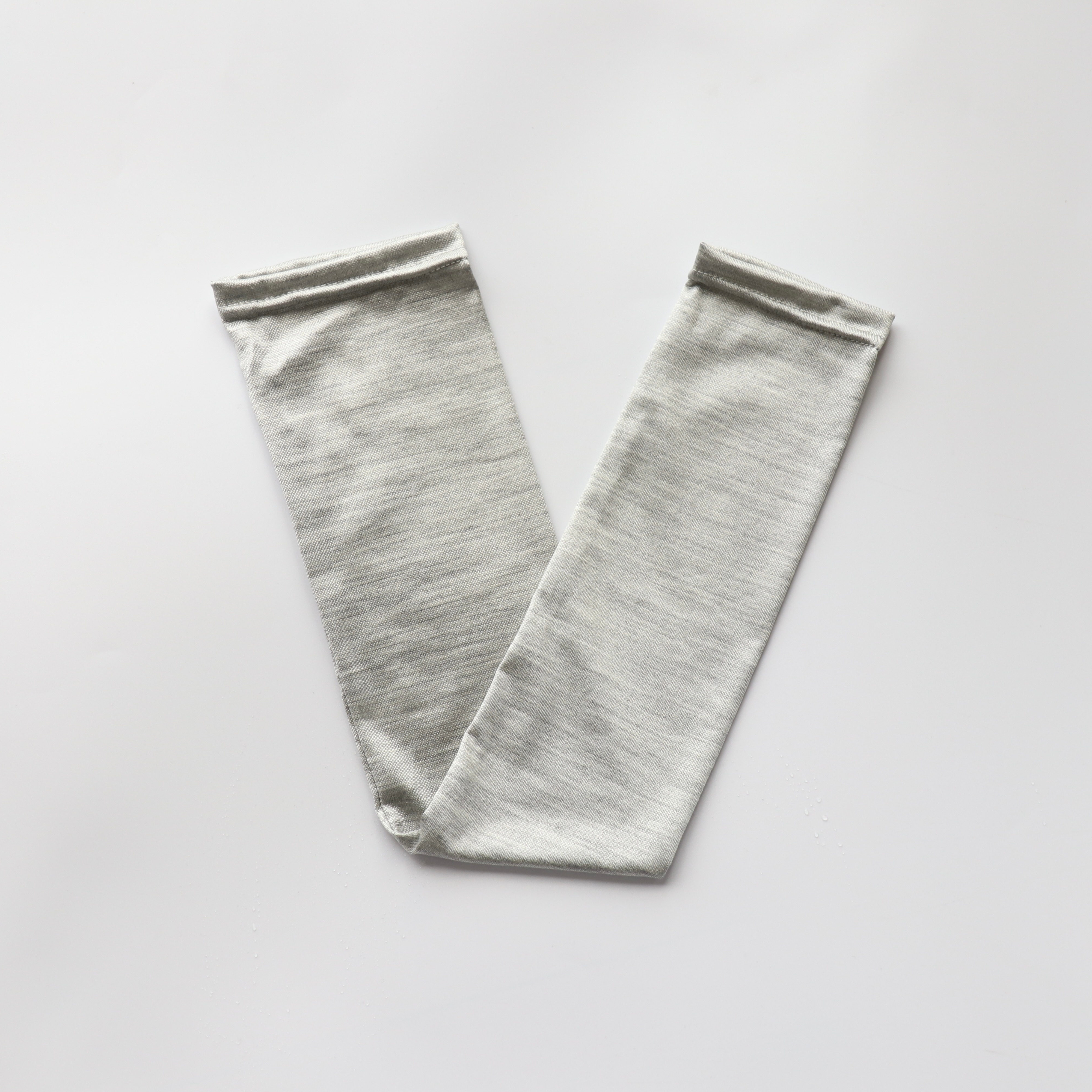 【還暦祝い】シルクアームカバーと生花アレンジメントの華やかセット