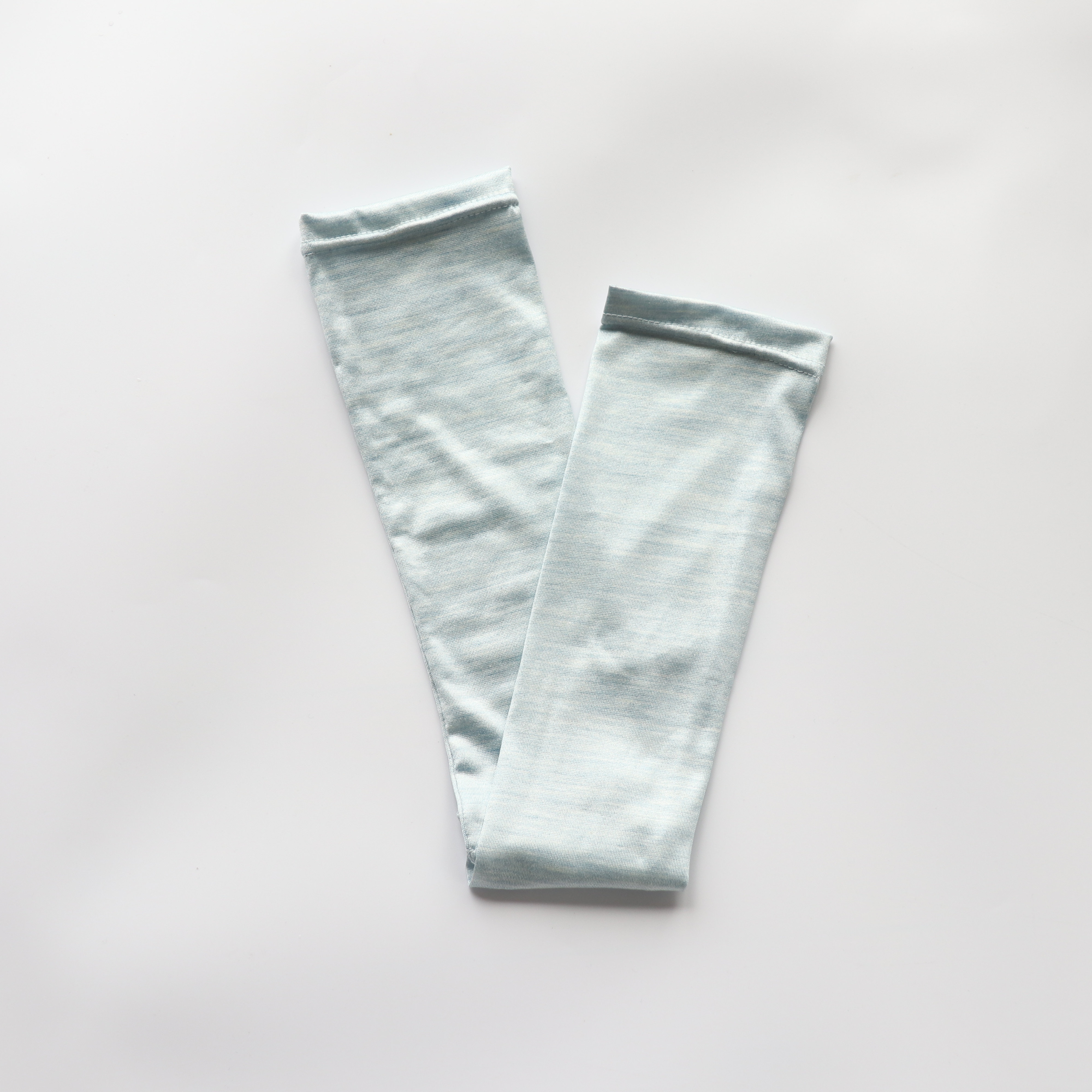 【還暦祝い】シルクアームカバーと生花アレンジメントの華やかセット