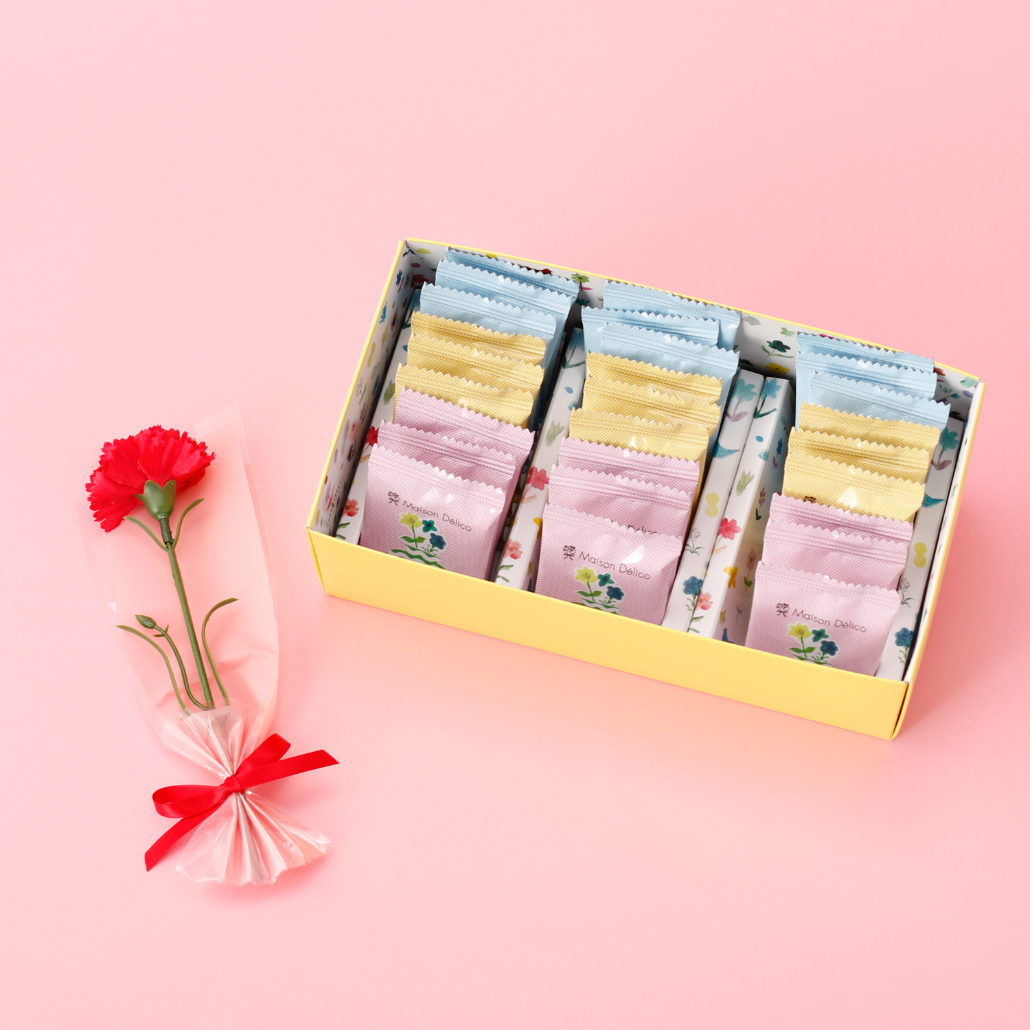 母の日のプレゼントに！カーネーションと体に優しいソイクッキーギフトのセット