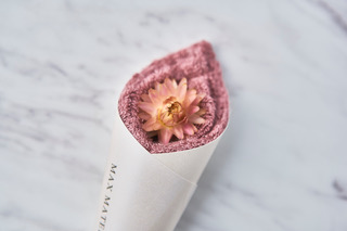 【母の日ボックス】花束タオルと紅茶＆スイーツのセット