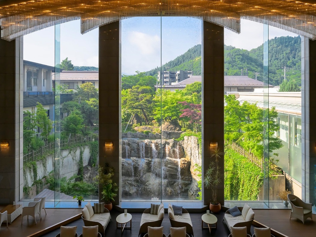 【eギフト】【露天風呂が人気の旅館コレクション】ペア宿泊カタログギフト: 掲載数1,000+施設〜