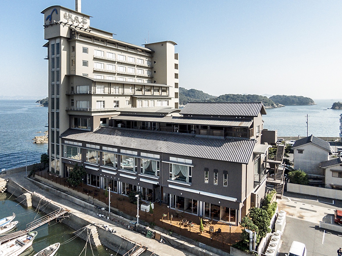 【eギフト】Romantic Stay 【ふたりの休日コレクション】朝食付きペア宿泊カタログギフト: 掲載数900+施設〜