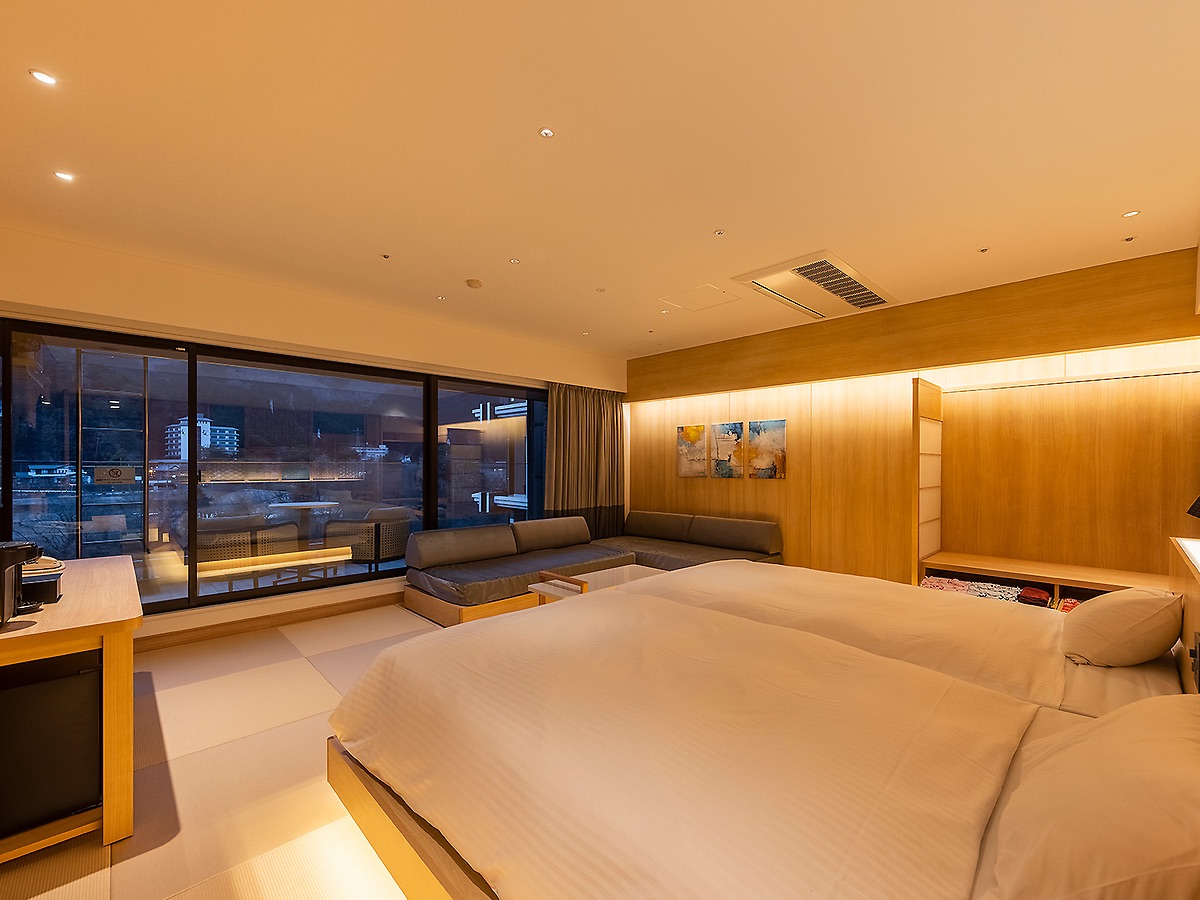 【eギフト】Romantic Stay 【ふたりの休日コレクション】朝食付きペア宿泊カタログギフト: 掲載数900+施設〜