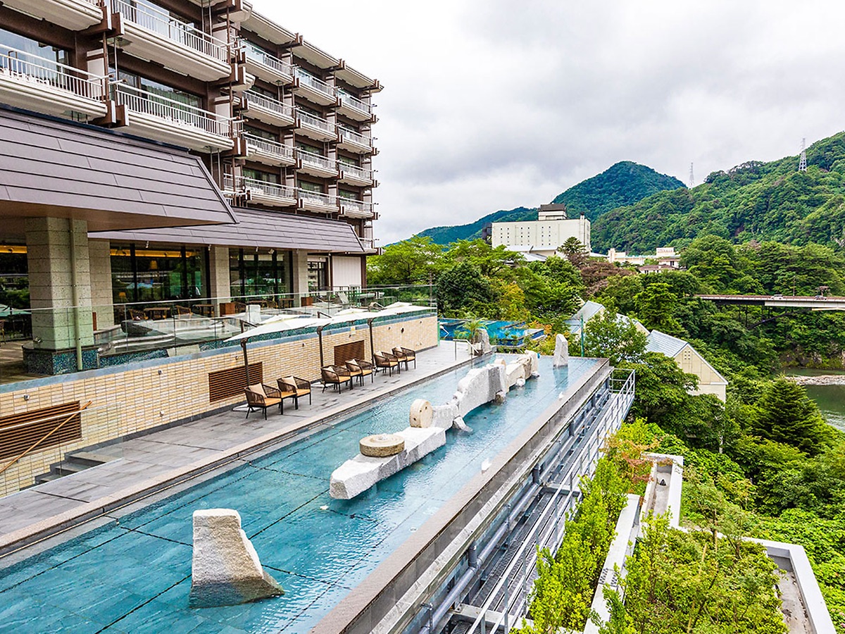 【eギフト】Romantic Stay 【ふたりの休日コレクション】朝食付きペア宿泊カタログギフト: 掲載数900+施設〜